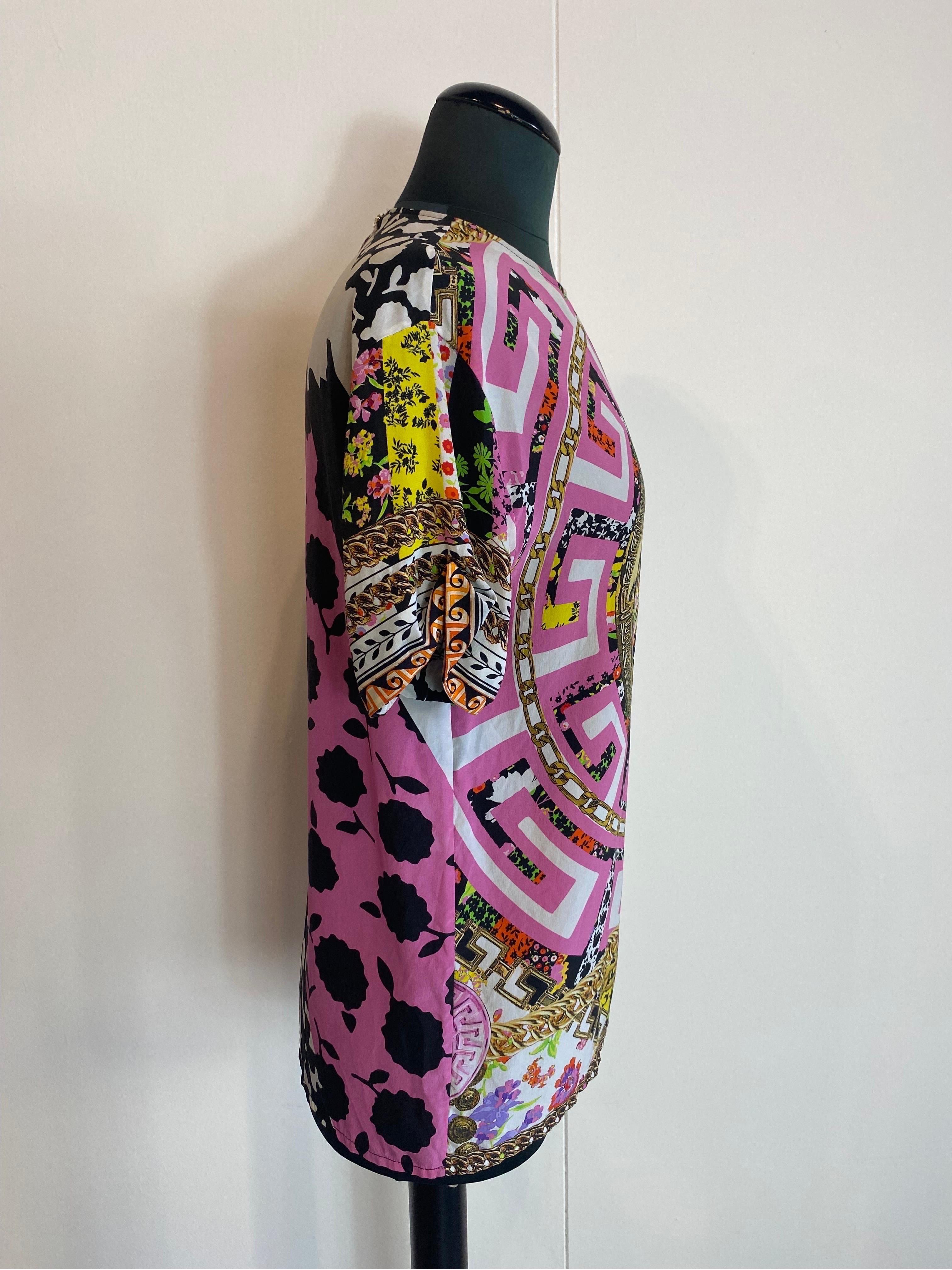 Brown Versace patterned silk blouse For Sale