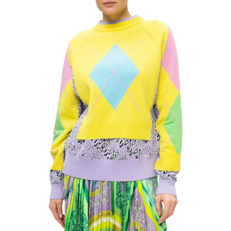 Versace Patterned Sweater. Collector's Item. Cotton, wool, poly material to create a super smooth experience.

Cotton, wool, poly material to create a super smooth experience.

Additional information:
Material: Cotton & wool
Style: A88420 A237518