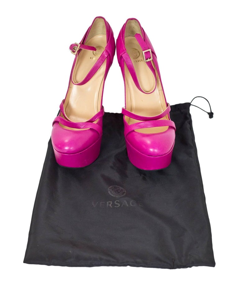 Versace Pink and Gold Platform Pumps Sz 38.5 with DB For Sale at 1stDibs