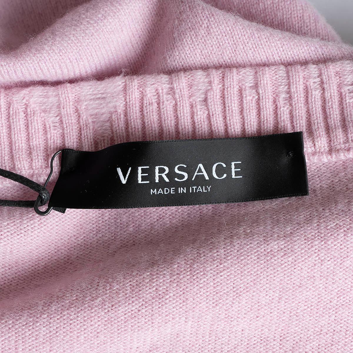 VERSACE pink cashmere 2021 SAFETY PIN DISTRESSED Cardigan Sweater 44 L For Sale 3