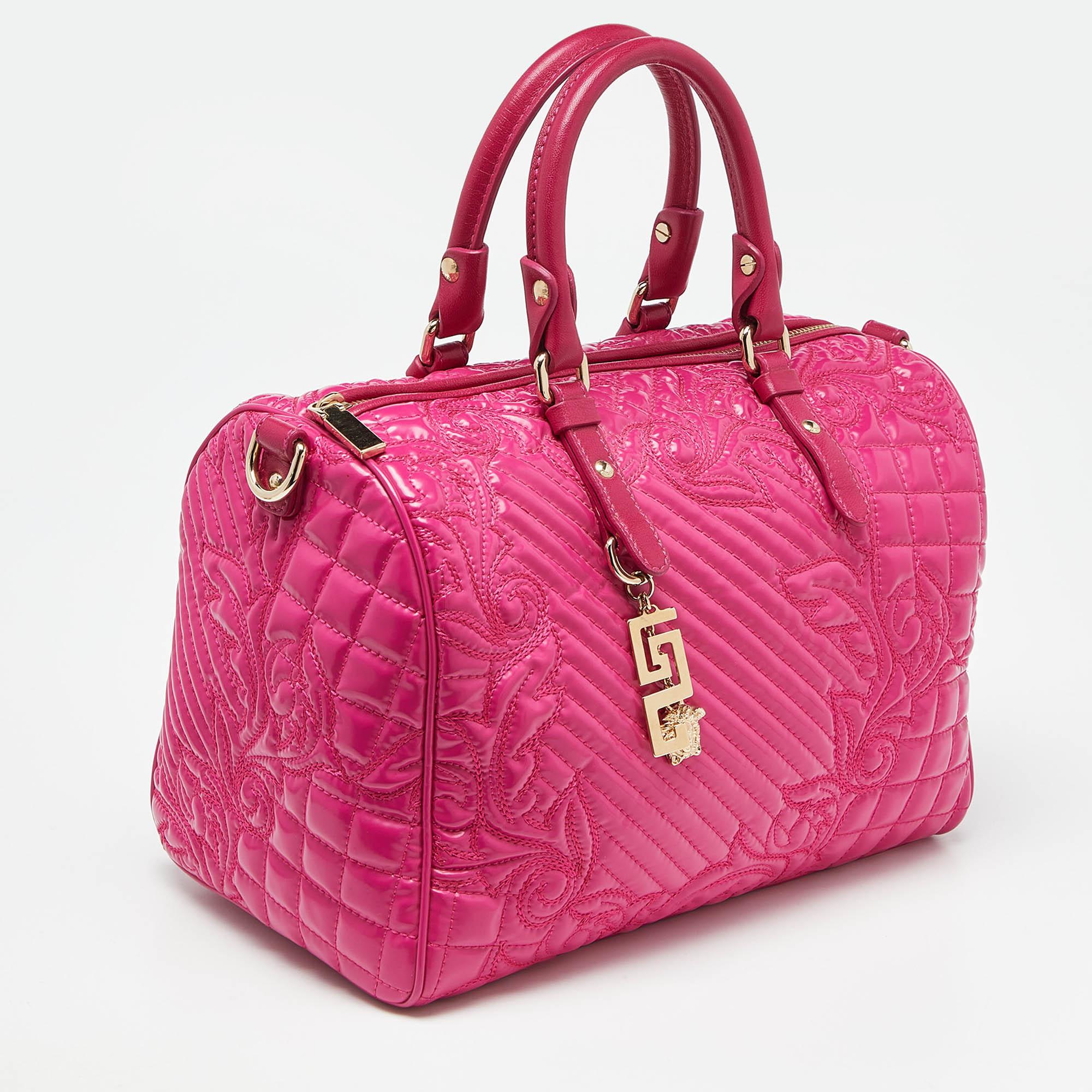 Versace Pink Patent Leather Boston Bag In Good Condition In Dubai, Al Qouz 2
