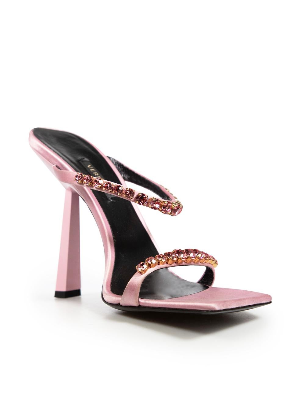 CONDITION is Very good. Minimal wear to the shoes is evident, there is mild discolouration on the rear, the front corners of the right shoe, the sides and end of the front strap on the left shoe of this used Versace designer resale item.
 
 Details
