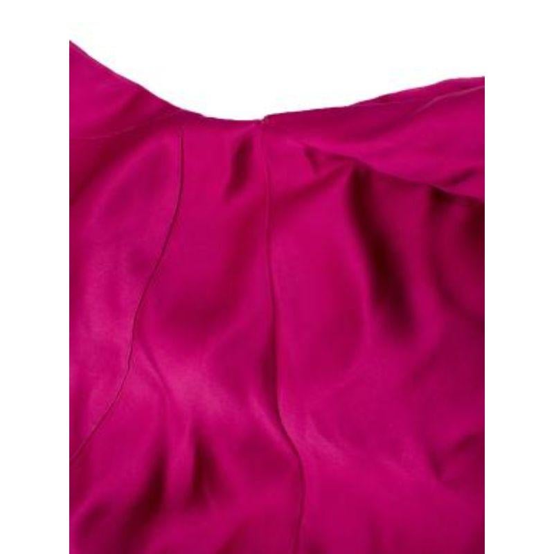 Gianni Versace Pink Silk Vintage Strapless Dress

- Strapless short-mid length silk evening dress
- Thick fuchsia pink silk with monotone floral patterned lining/underskirt
- Corset strapless top half with boning and mesh lining 
- Draped skirt with