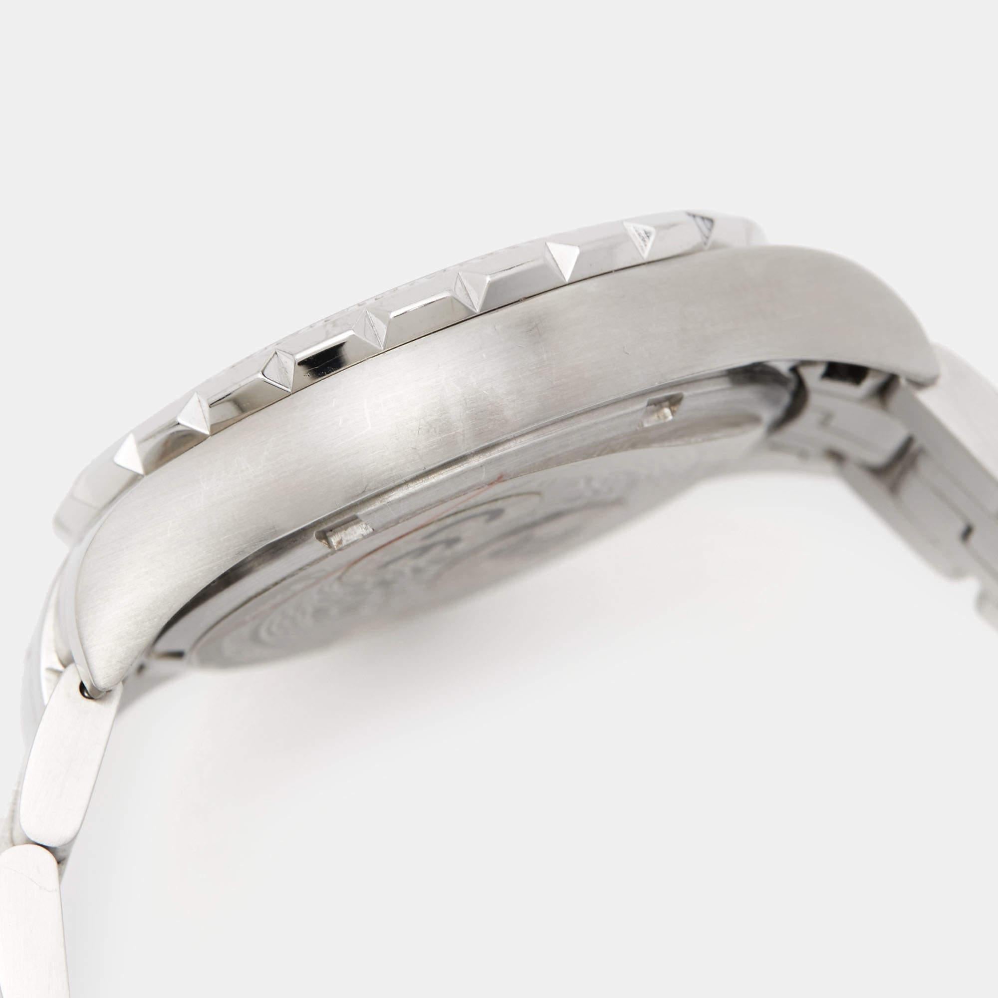 Versace Pink Stainless Steel Hellenyium V12010015 Women's Wristwatch 35 mm In Good Condition In Dubai, Al Qouz 2