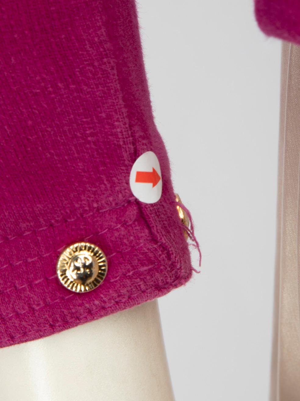 Versace, top à manches longues clouté rose, taille M en vente 2