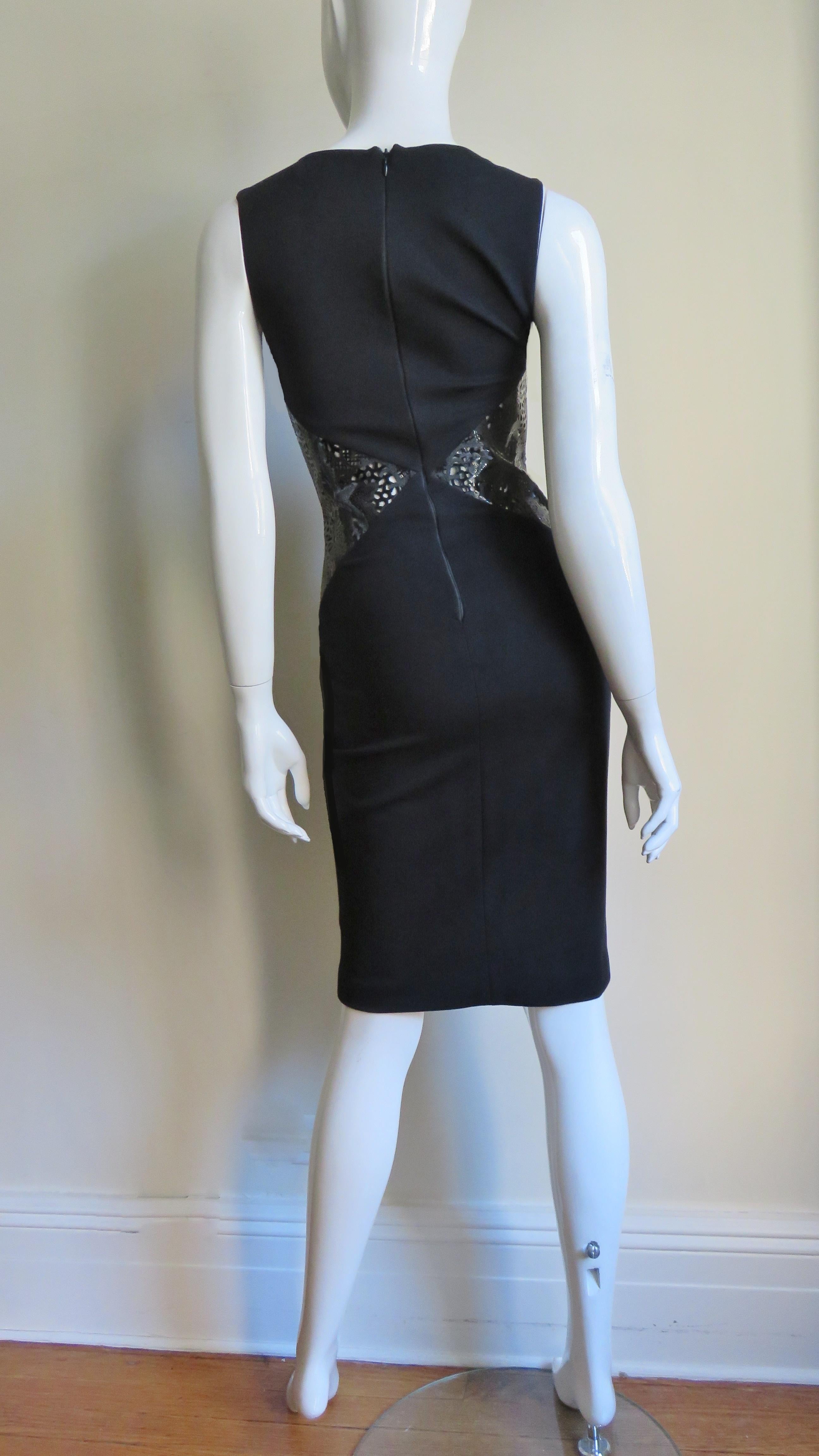 Versace Bodycon Laser Cut Patent Leather Waist Dress For Sale 5