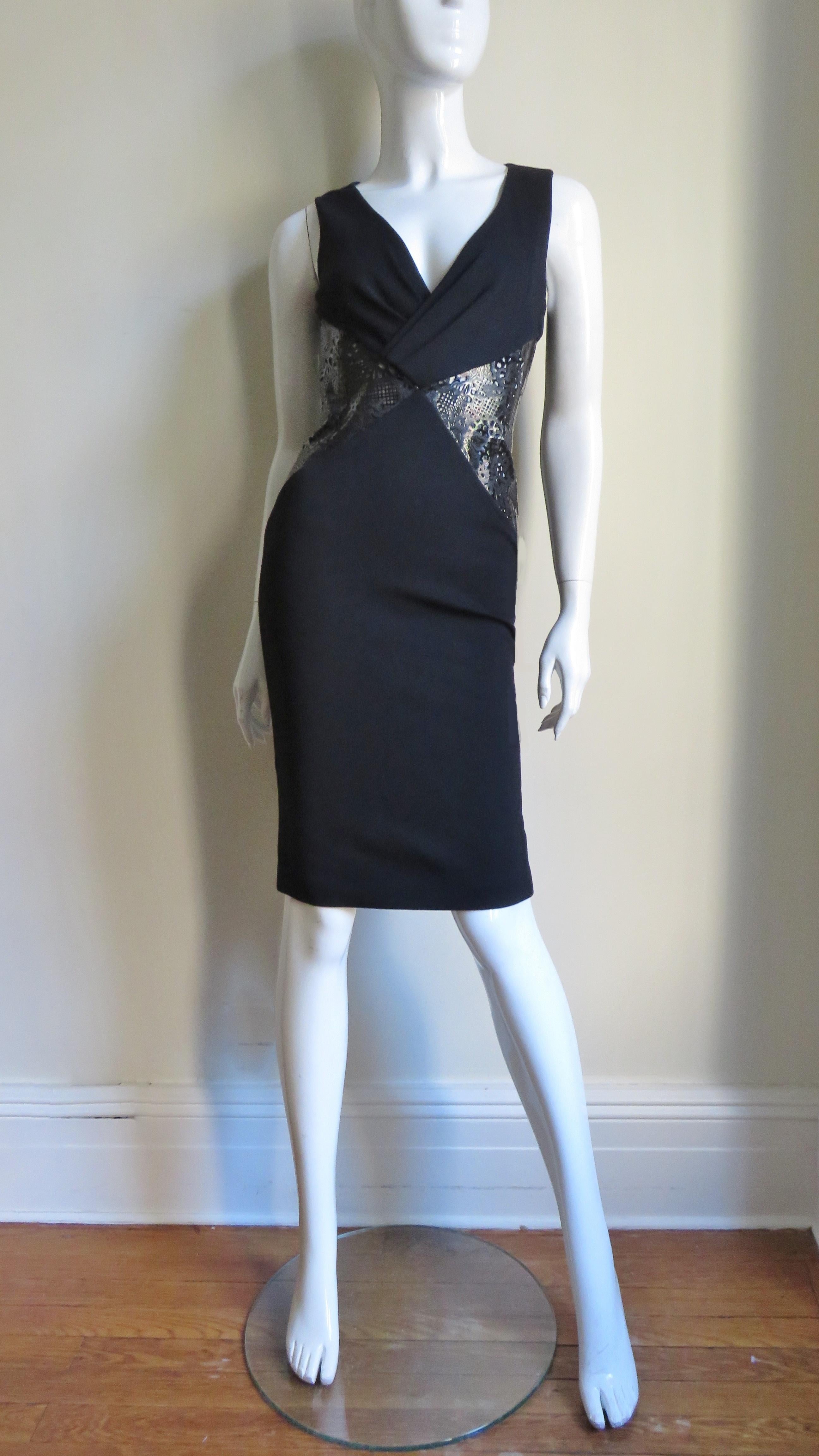 Versace Bodycon Laser Cut Patent Leather Waist Dress For Sale 2