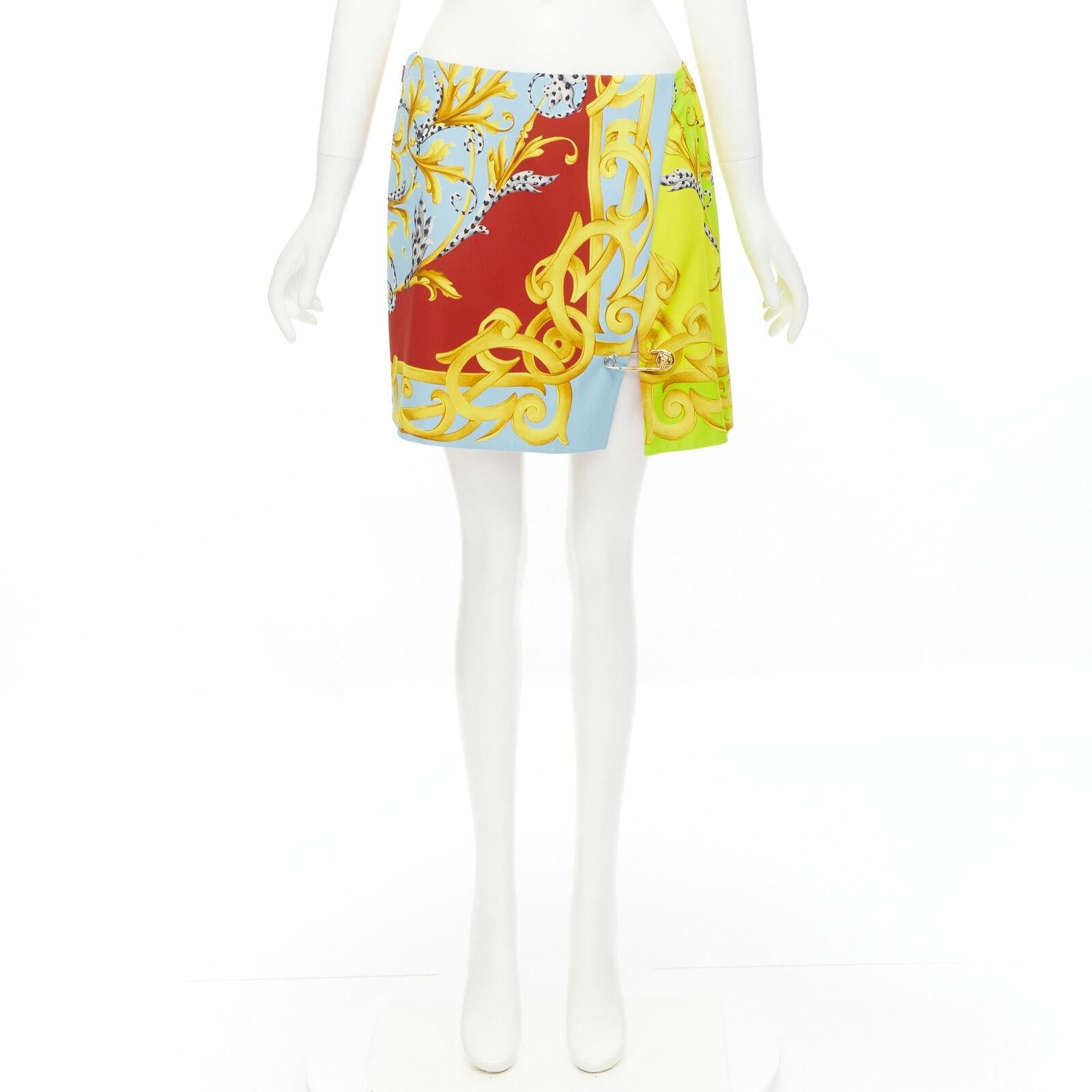 VERSACE Pop Acantus Barocco gold Medusa safety pin slit mini skirt IT40 S For Sale 4