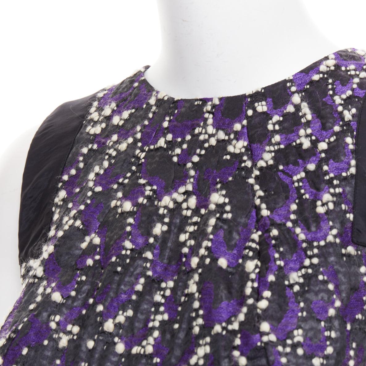 VERSACE purple black white tweed black jacquard sleeveless dress IT38 XS
Reference: CC/A00459
Brand: Versace
Designer: Donatella Versace
Material: Tweed
Color: Purple, Black
Pattern: Tweed
Closure: Zip
Lining: Black Fabric
Extra Details: Black satin