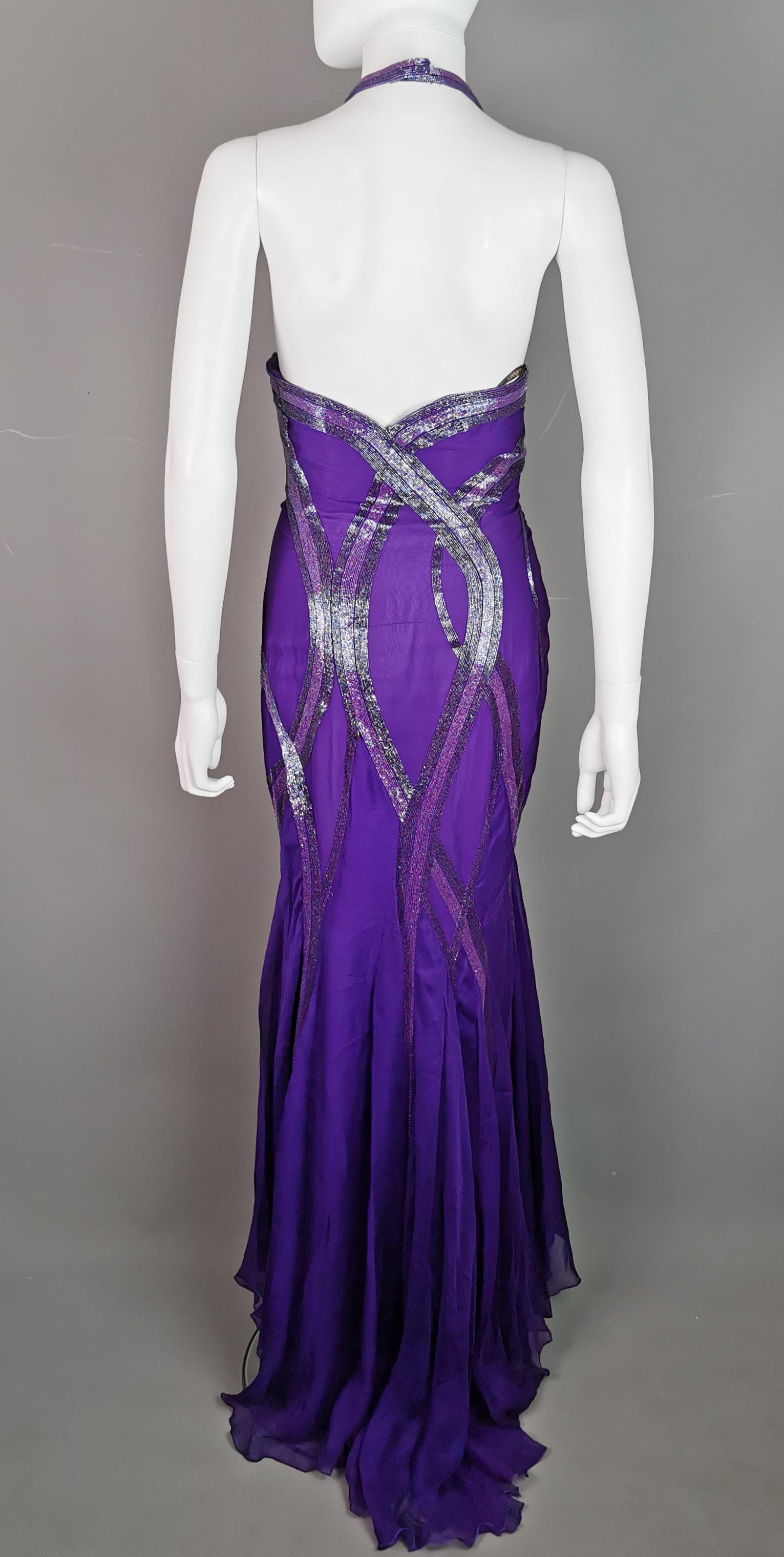 Robe de soirée en mousseline de soie perlée violette de Versace, robe  Pour femmes en vente