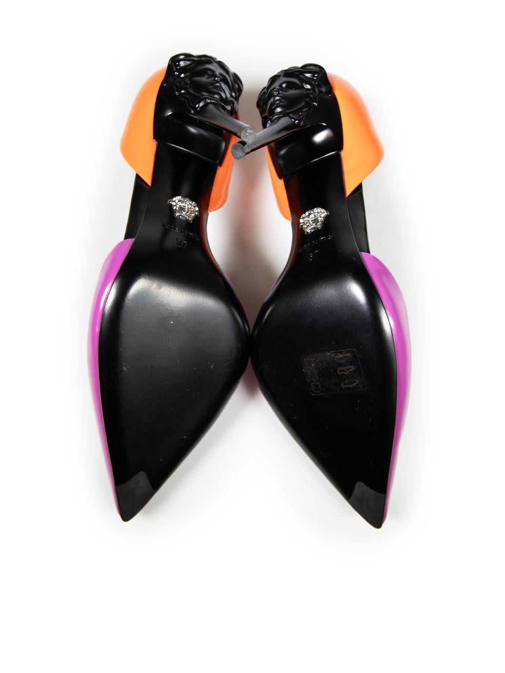 Versace Bombas Medusa de cuero púrpura y naranja Talla IT 37 en Bueno Estado en London, GB