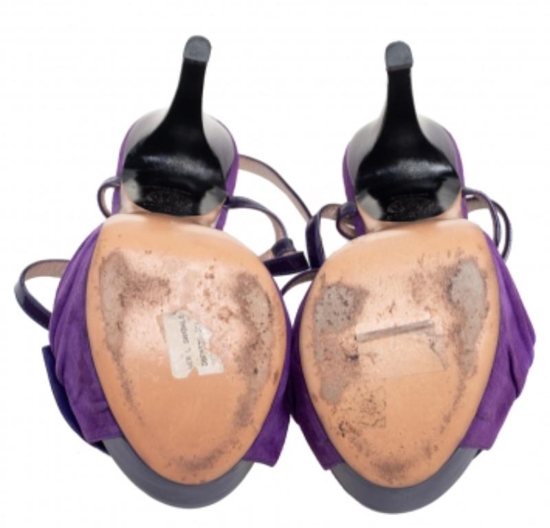 Versace Plateforme en daim et cuir verni violet  Sandales à lanières de cheville Taille 36 2