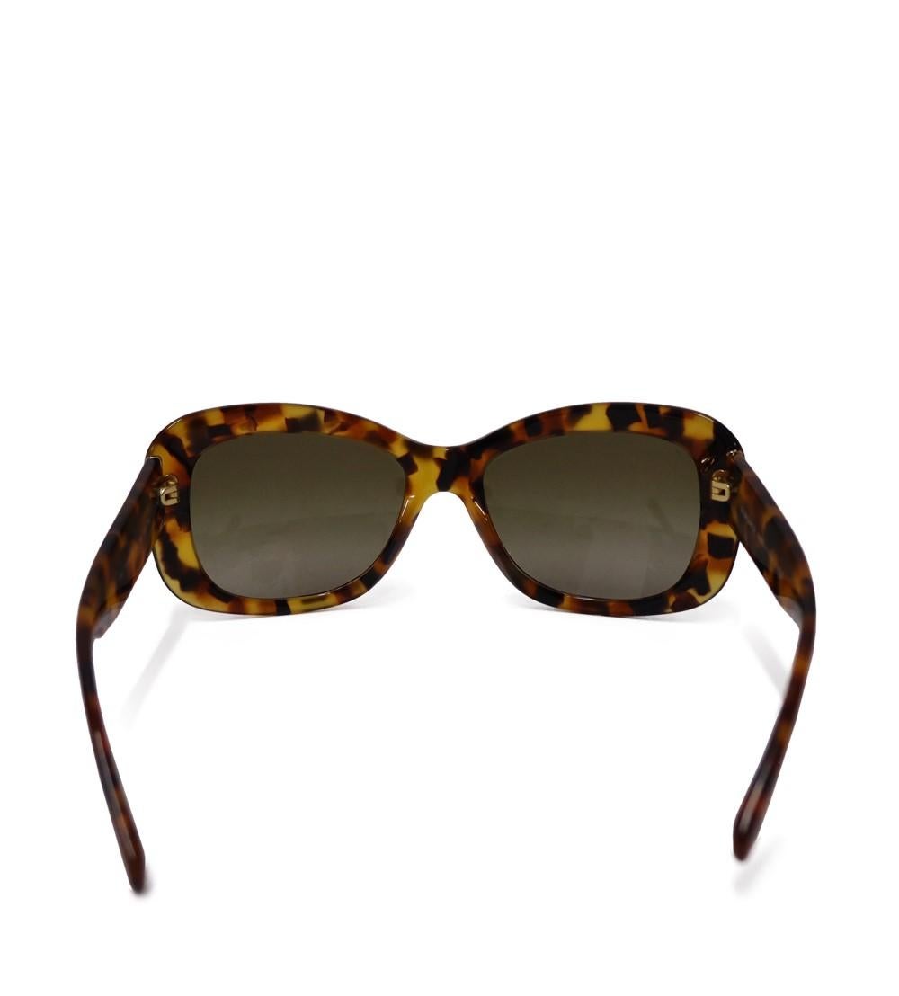 Versace Rectangle Light Havana Brown Gradient Sunglasses In Fair Condition In Amman, JO