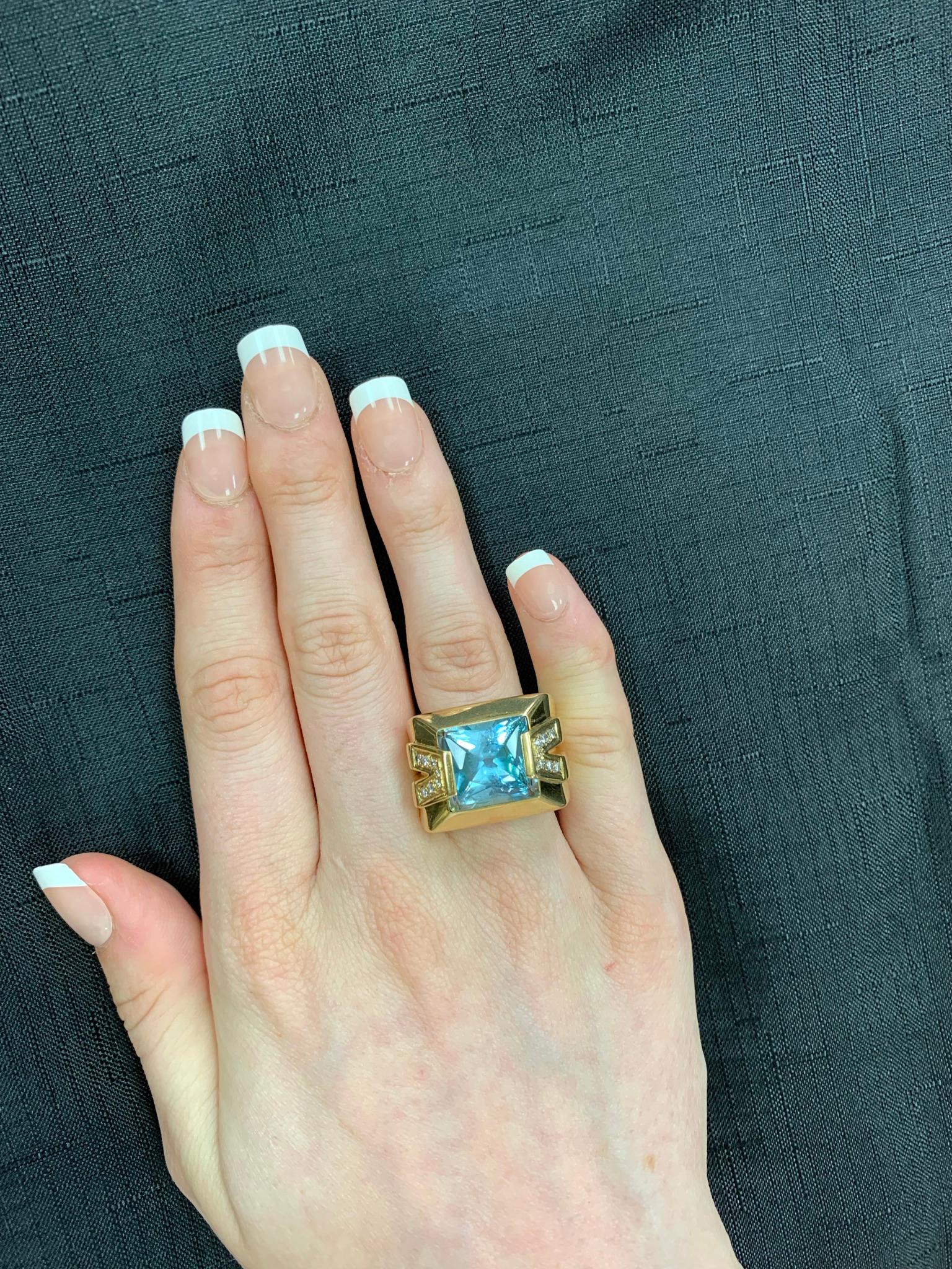 Women's or Men's Versace Rectangular Blue Topaz and Diamond Cocktail Ring, 18K Yellow Gold