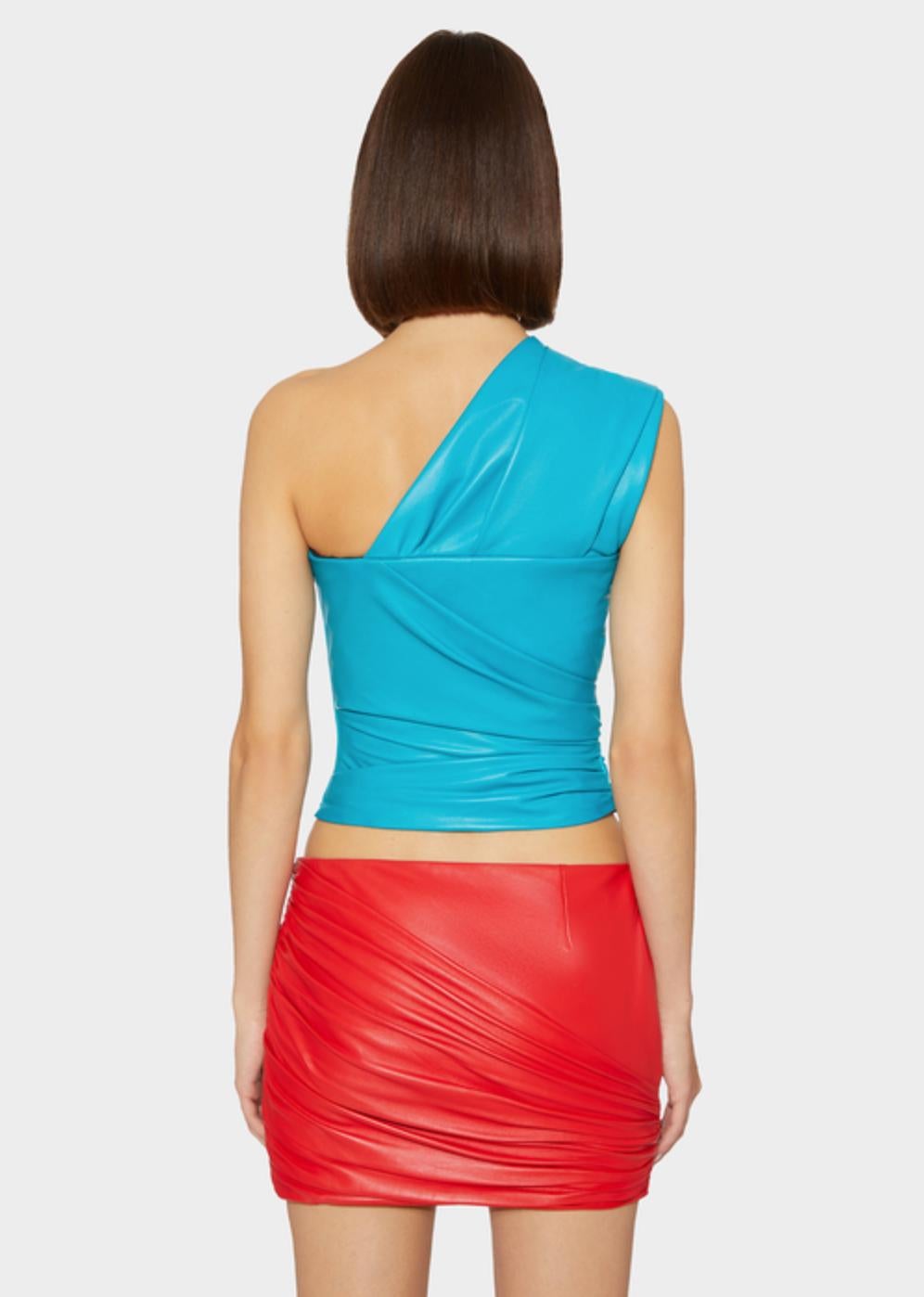 Versace Red Leather Asymmetrical Ruched Mini Skirt Size 40 In New Condition In Paradise Island, BS