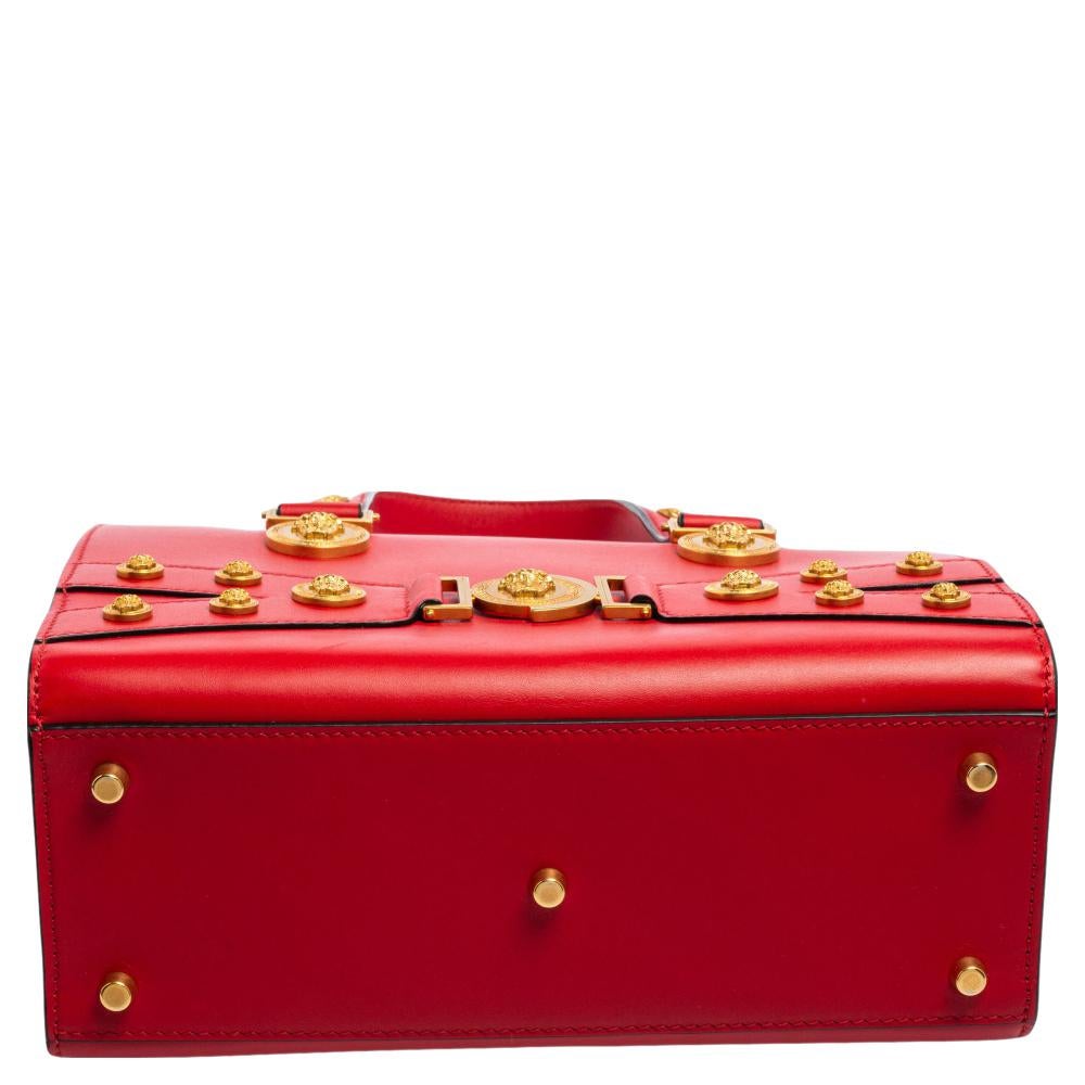 Versace Red Leather Tribute Medusa Studded Zip Tote In New Condition In Dubai, Al Qouz 2