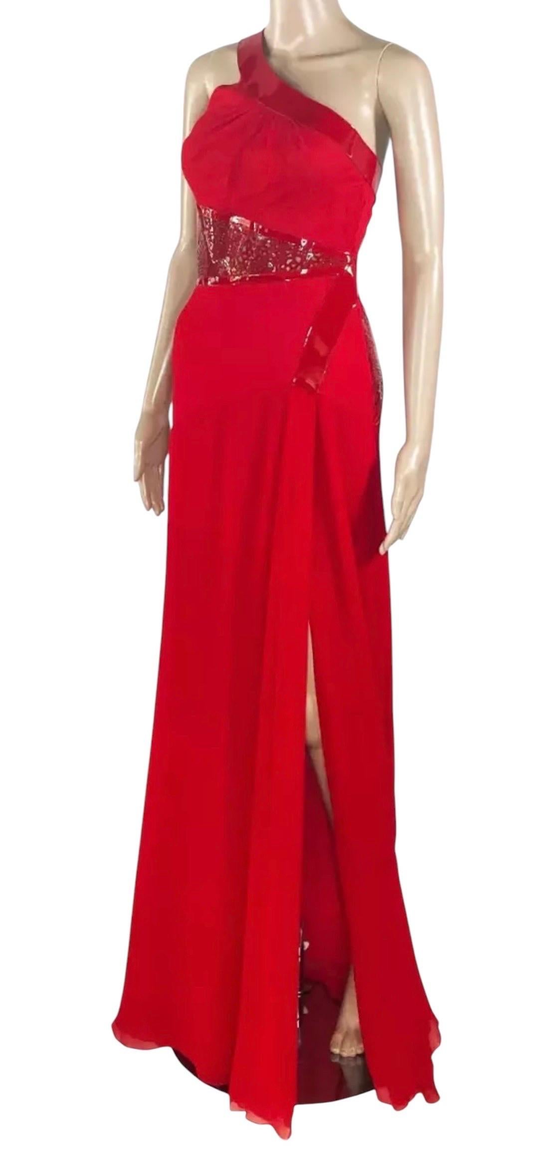 Versace Vestido largo de noche de seda roja con detalle de polipiel 38 -2 Rojo en venta