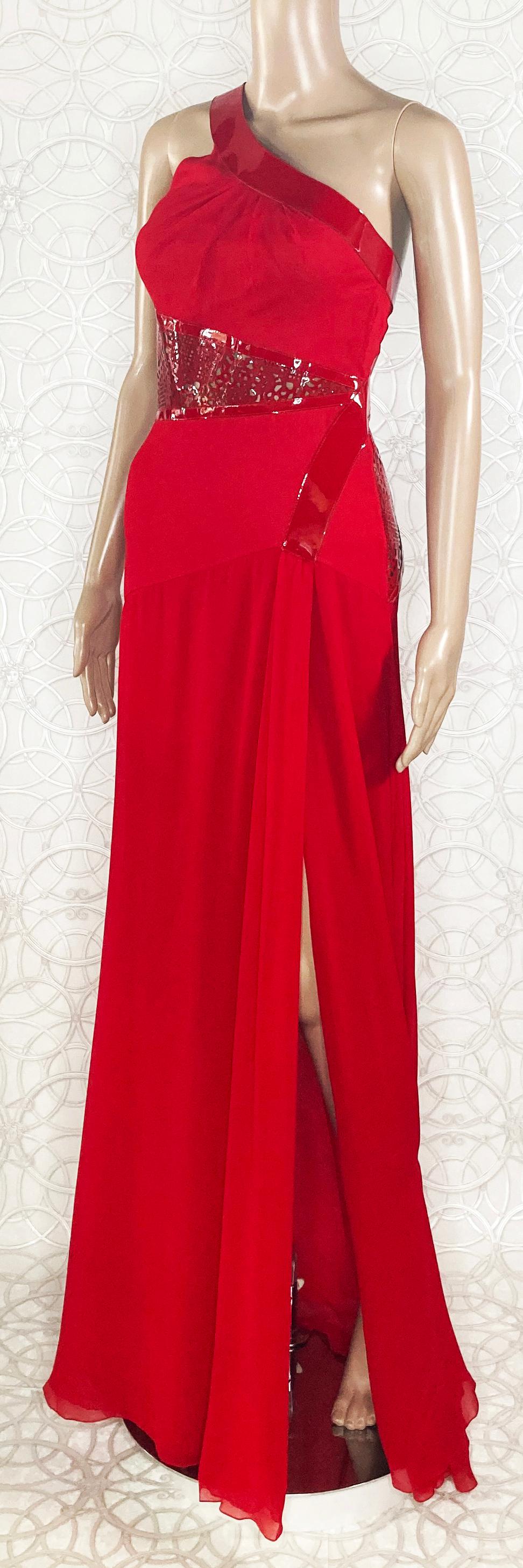 VERSACE RED SILK EVENING LONG GOWN DRESS w/PATENT LEATHER INSERTS 38 -2 For Sale 3