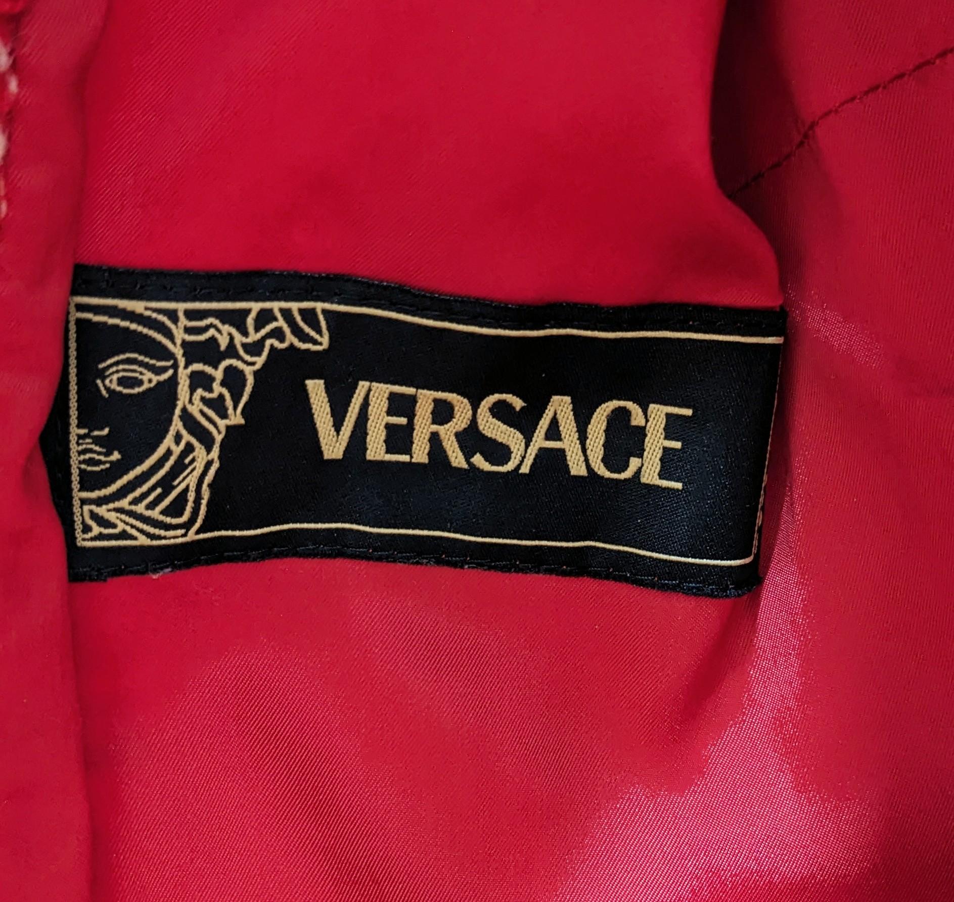 Blazer in lana con motivi di tweed rosso Versace in vendita 2