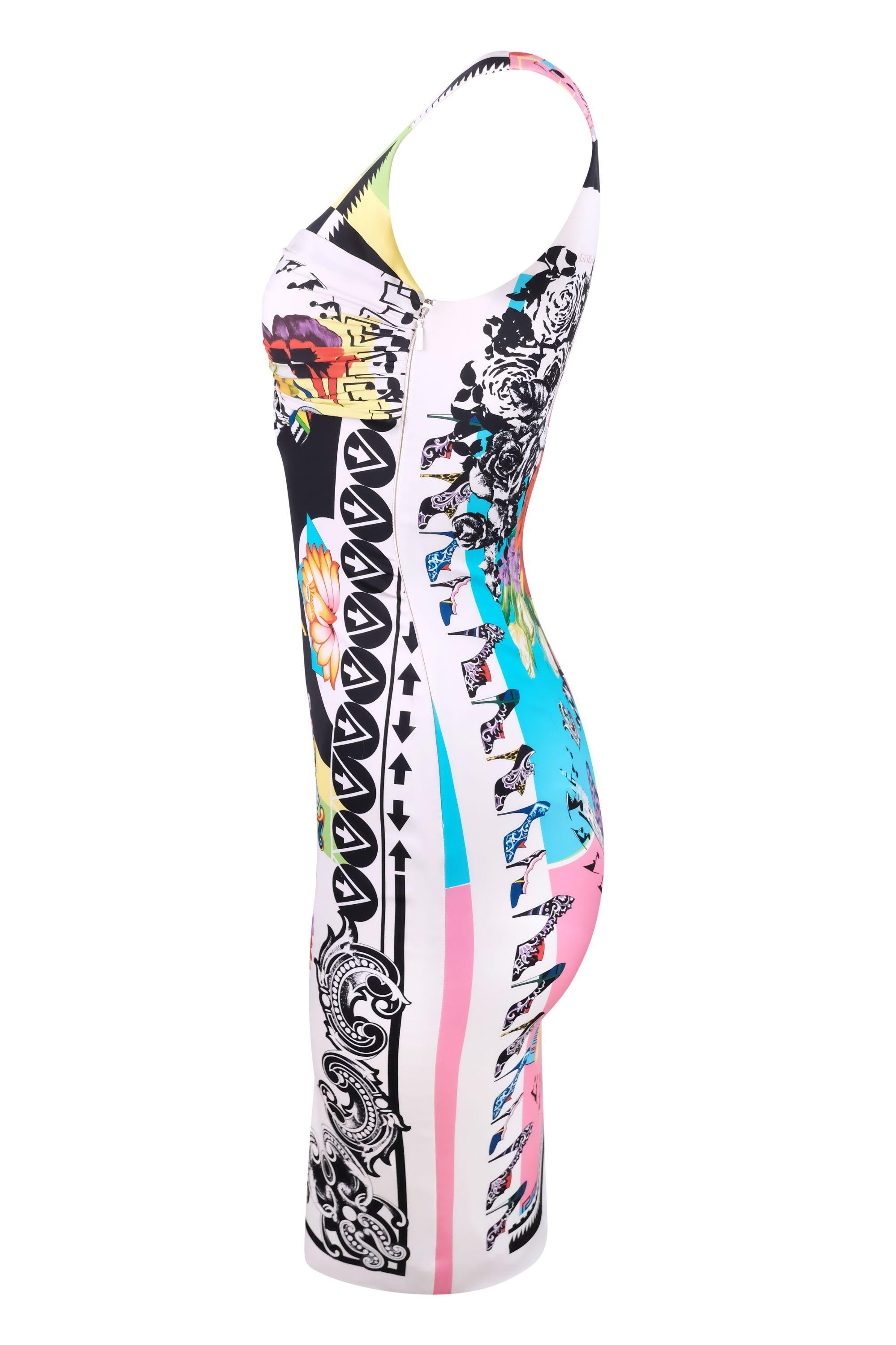 Versace Resort 2013 Vestido con estampado musical 1