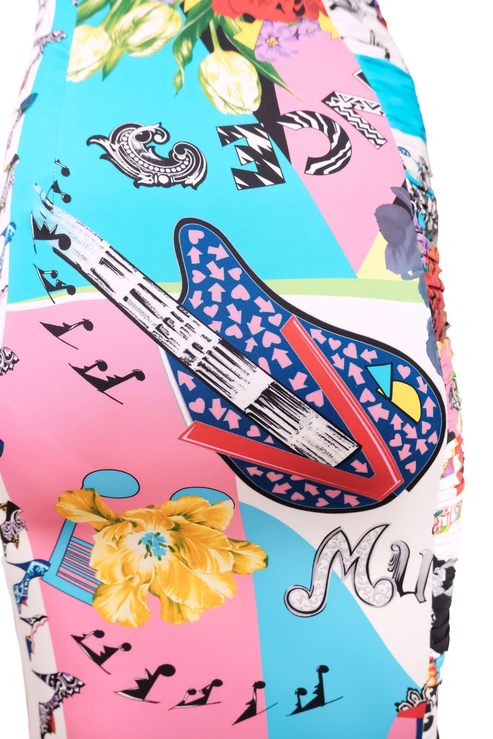 Versace Resort 2013 Vestido con estampado musical 2