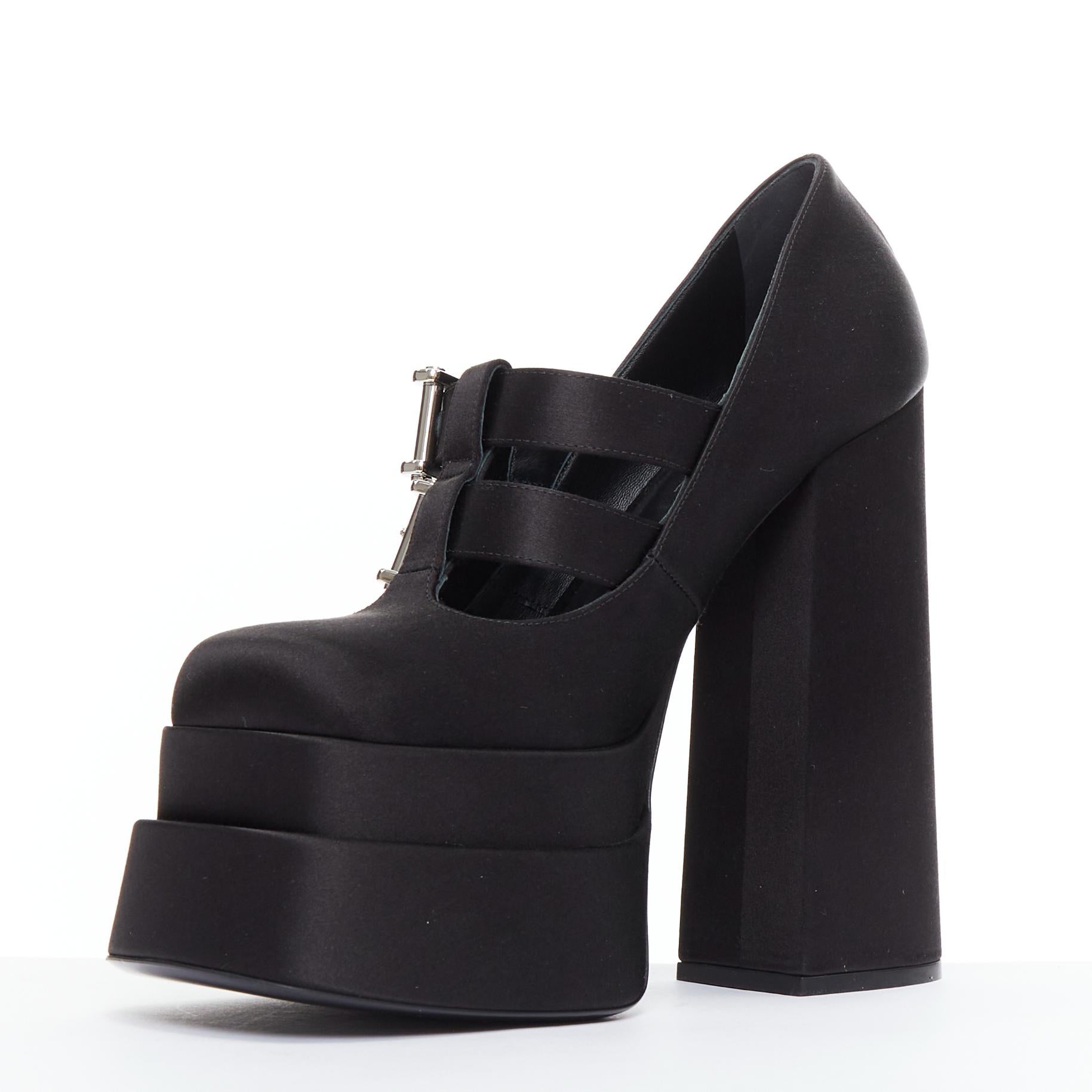 Noir VERSACE Runway Aevitas 155 noir satin bondage boucle double plateforme EU38 en vente