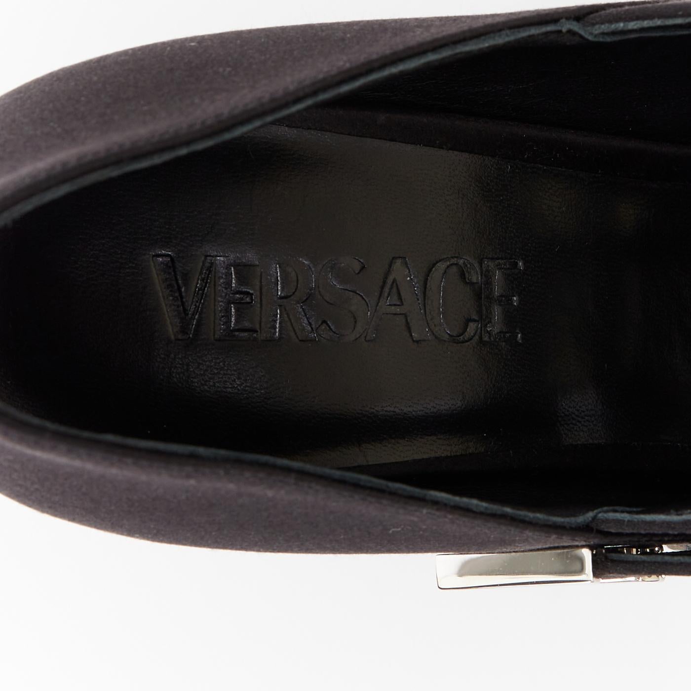 VERSACE Runway Aevitas 155 noir satin bondage boucle double plateforme EU38 en vente 3