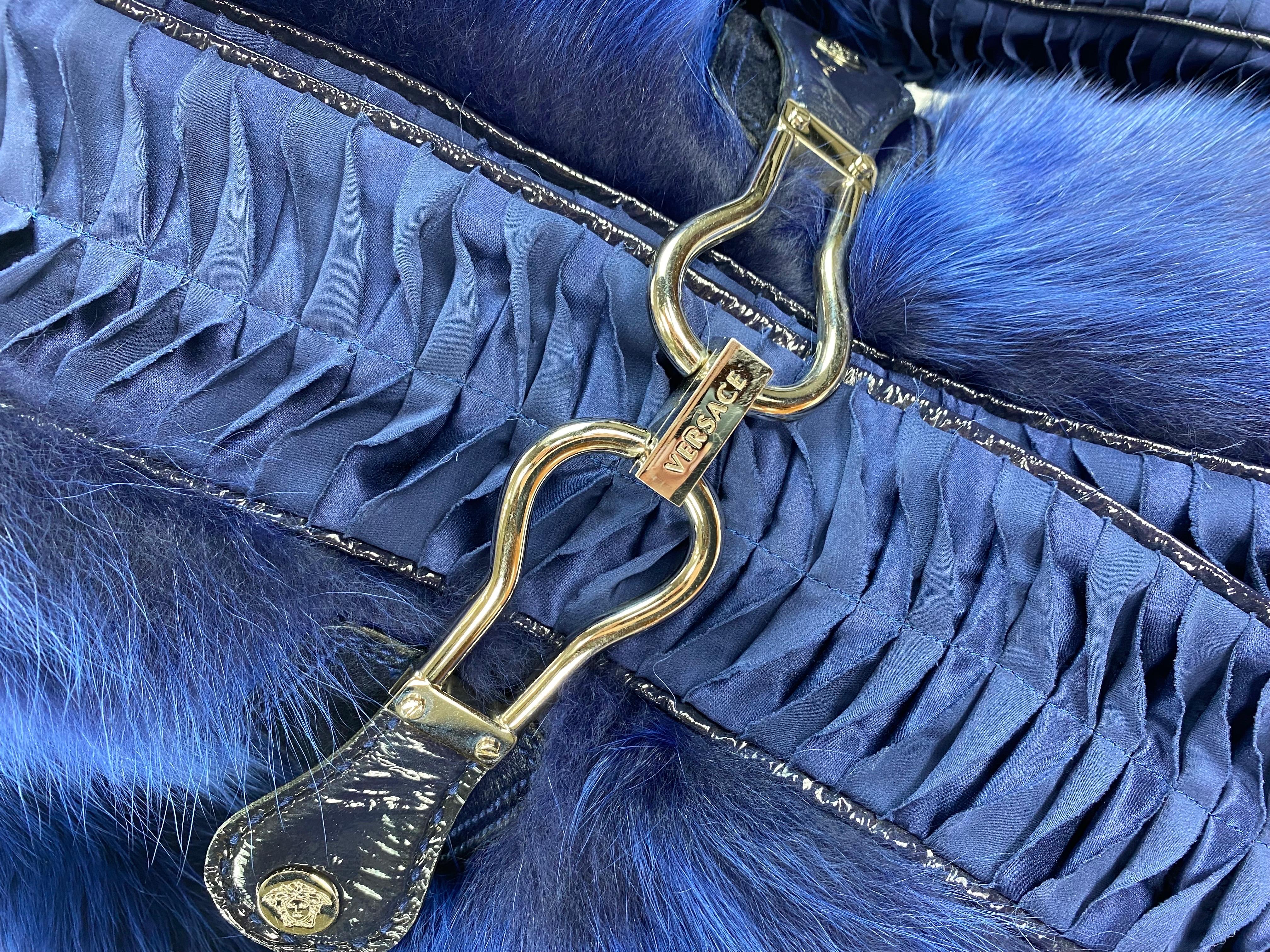 Women's Versace Runway Blue Fox Fur Silk Coat Jacket with Belt Italian 40 For Sale