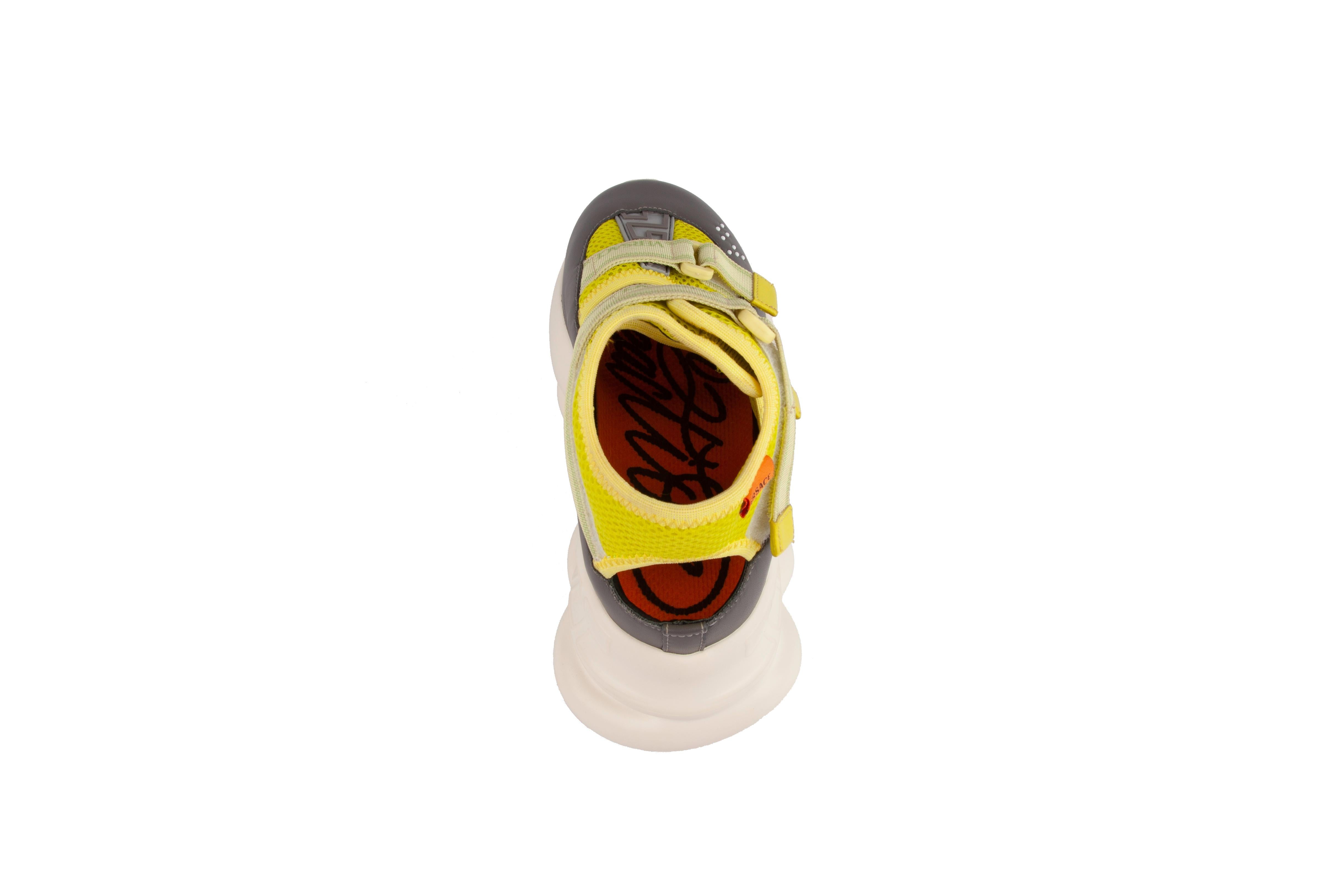 Versace Pasarela Verde Lima Recorte Velcro Cadena Reacción Zapatillas Talla 40 en Nuevo estado para la venta en Paradise Island, BS