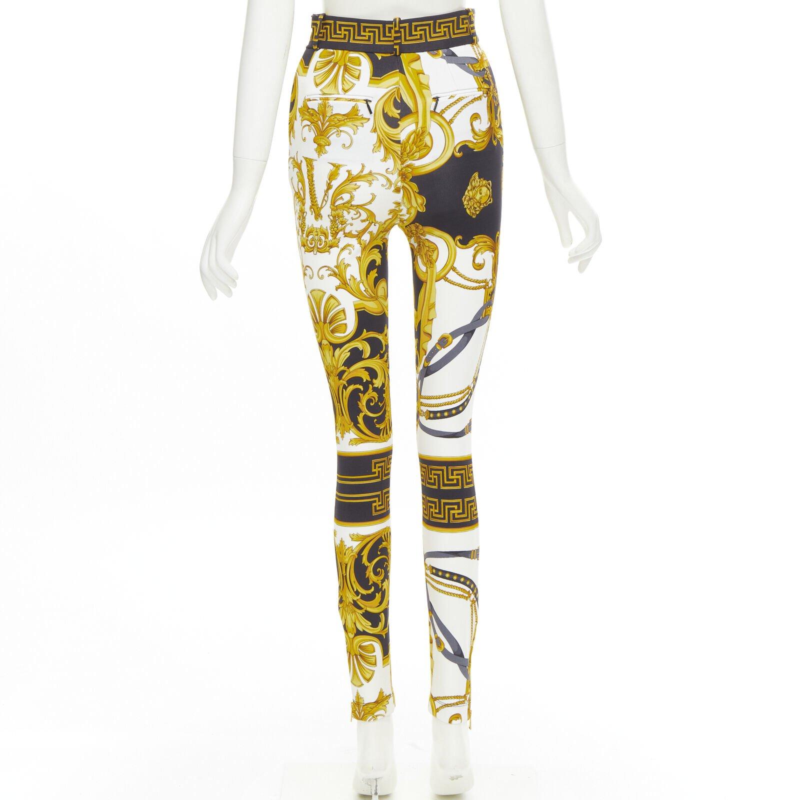 Donna VERSACE Pantaloni legging elasticizzati Runway Barocco oro nero IT44 L in vendita