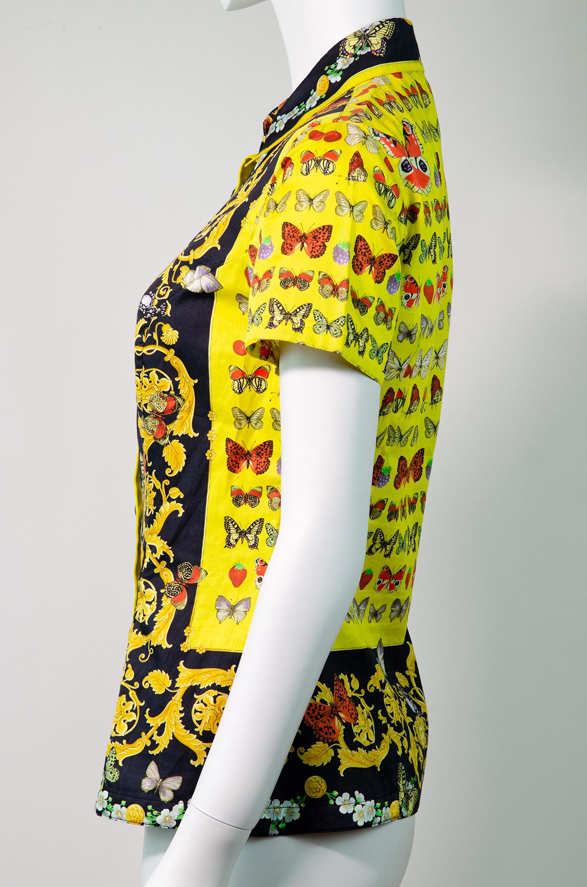VERSACE S/S 1995 Vintage Iconic Butterfly Print Shirt In Excellent Condition For Sale In Berlin, BE