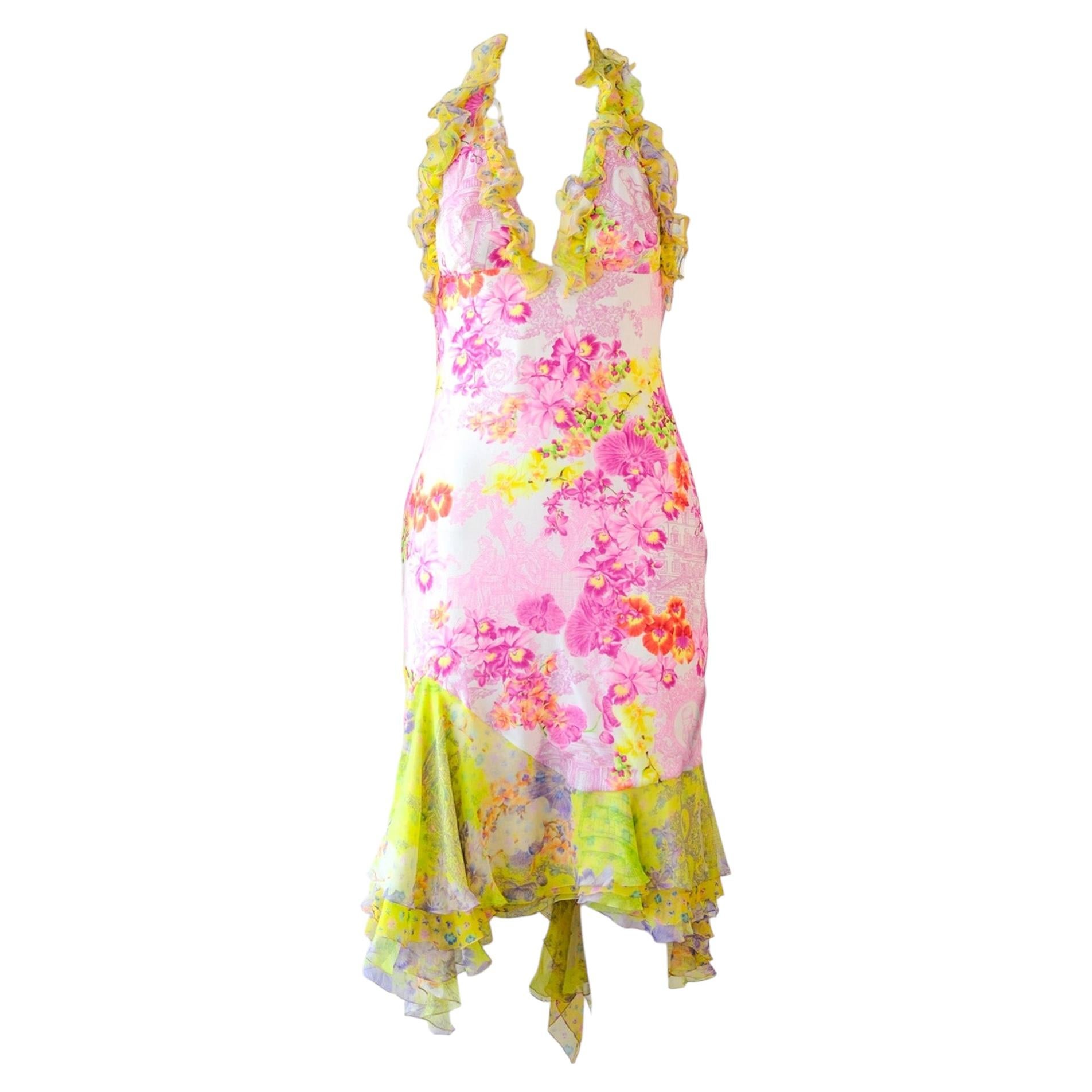 Versace Frühjahr/Sommer 2004 Laufsteg-Werbekampagne – Midi-Kleid mit Rüschen – SELTEN – Donatella Versace