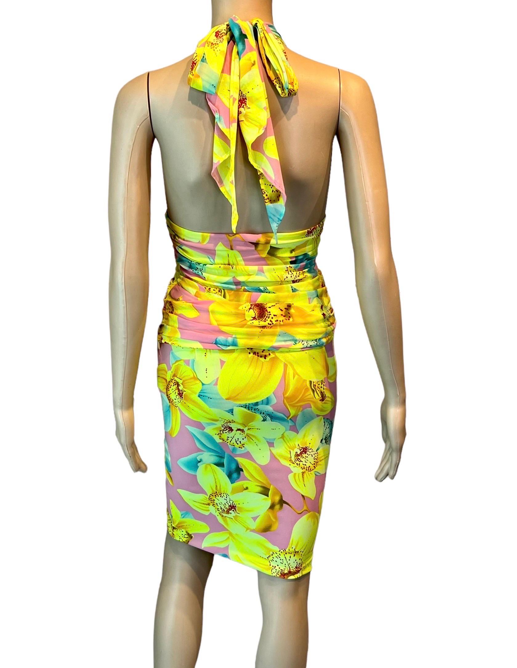 Versace S/S 2004 Runway Floral Print Plunging Top & Skirt Suit 2 Piece Set In Good Condition In Naples, FL