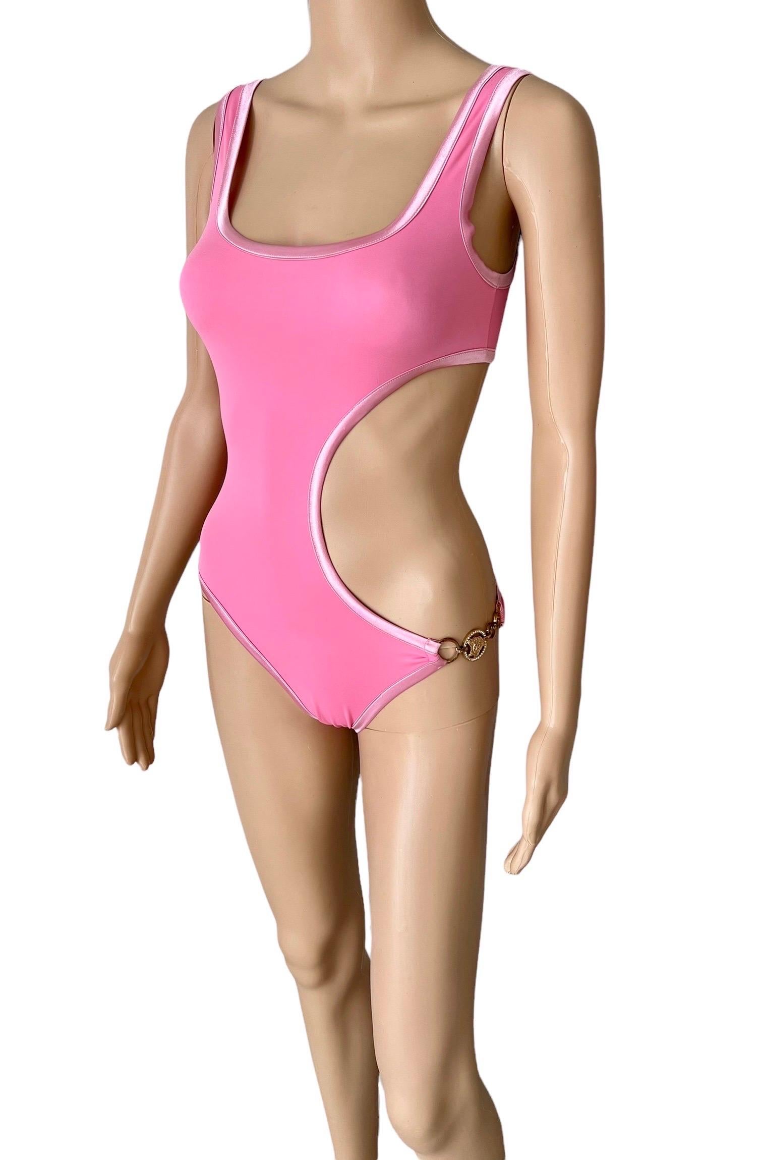 Versace S/S 2005 Cutout Crystal Embellished Logo One-Piece Swimwear Swimsuit For Sale 2