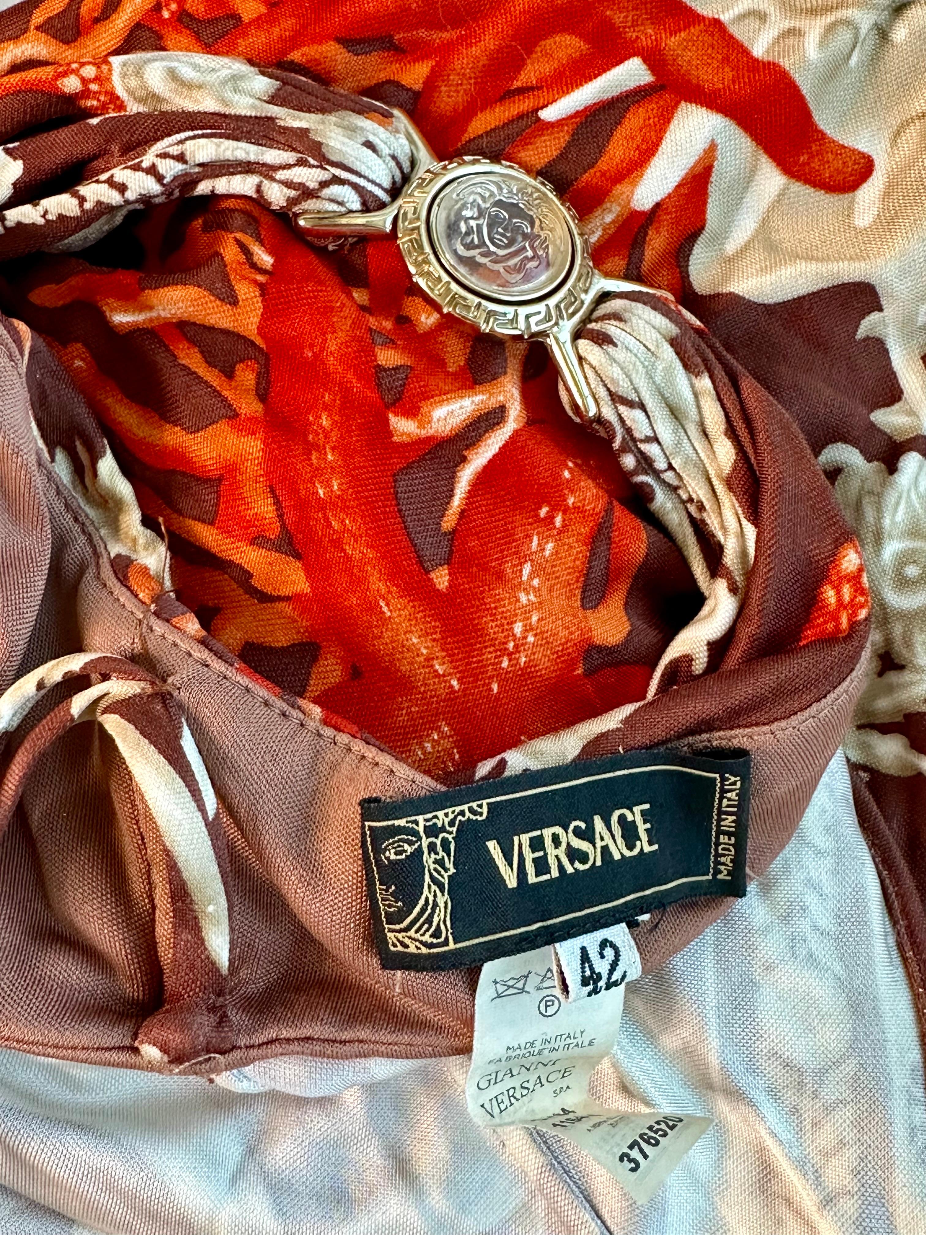Versace S/S 2005 Embellished Trésor De La Mer Print Cutout Back Halter Dress For Sale 4
