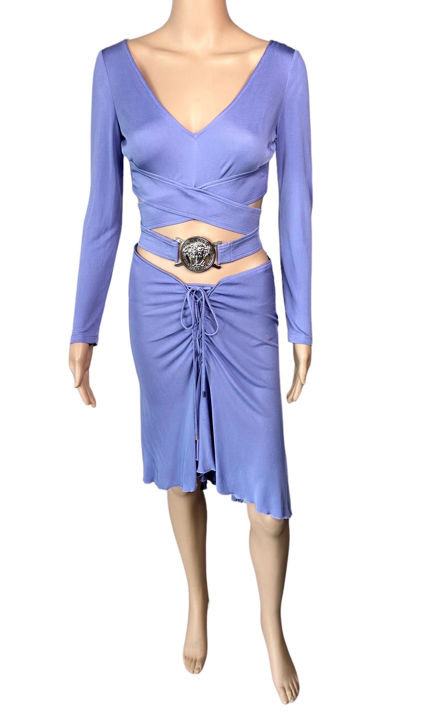 Versace S/S 2005 Logo Embellished Belted Wrap Crop Top & Skirt 2 Piece Set For Sale 2