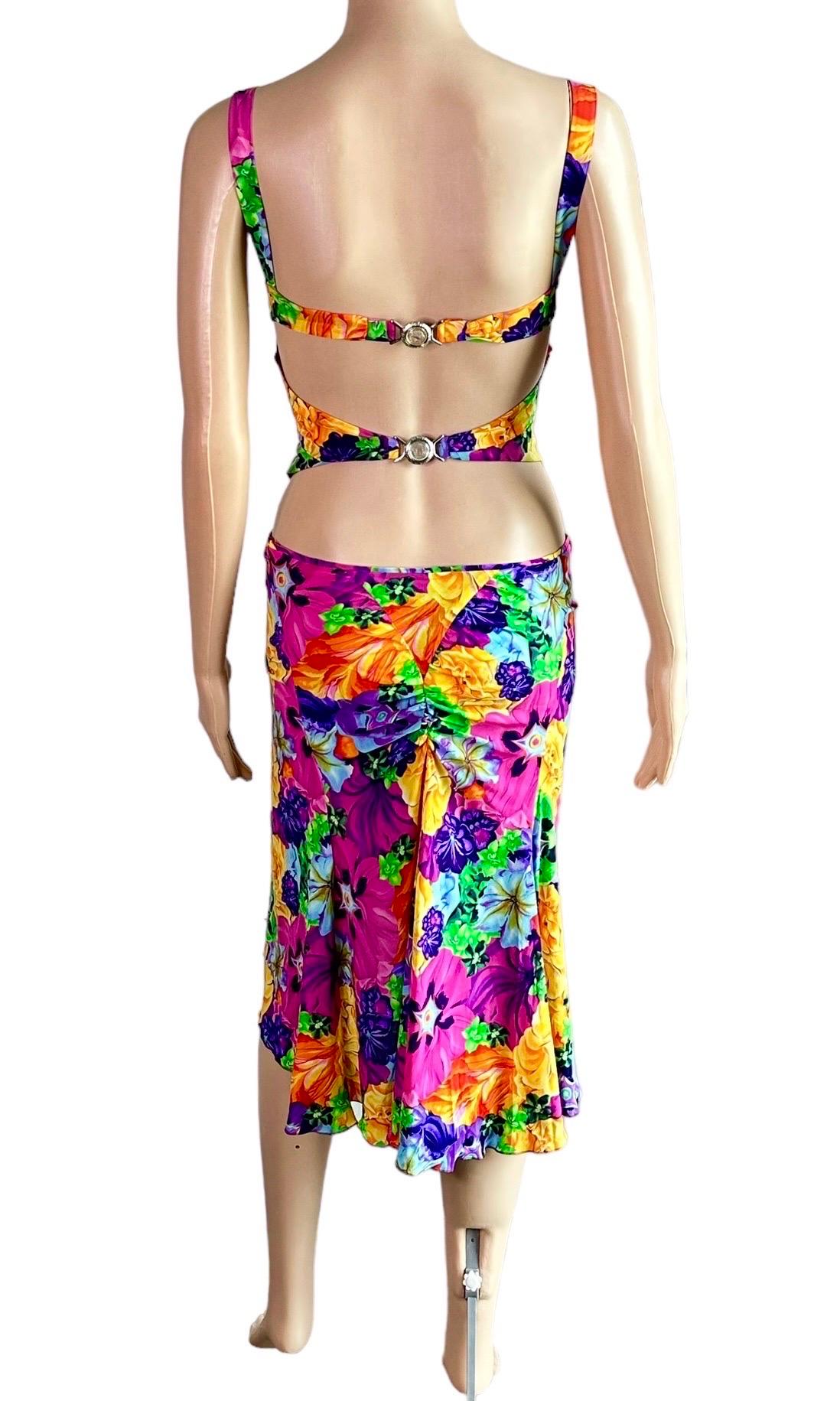 Versace S/S 2005 Logo Embellished Buckles Floral Crop Top & Skirt 2 Piece Set In Good Condition For Sale In Naples, FL