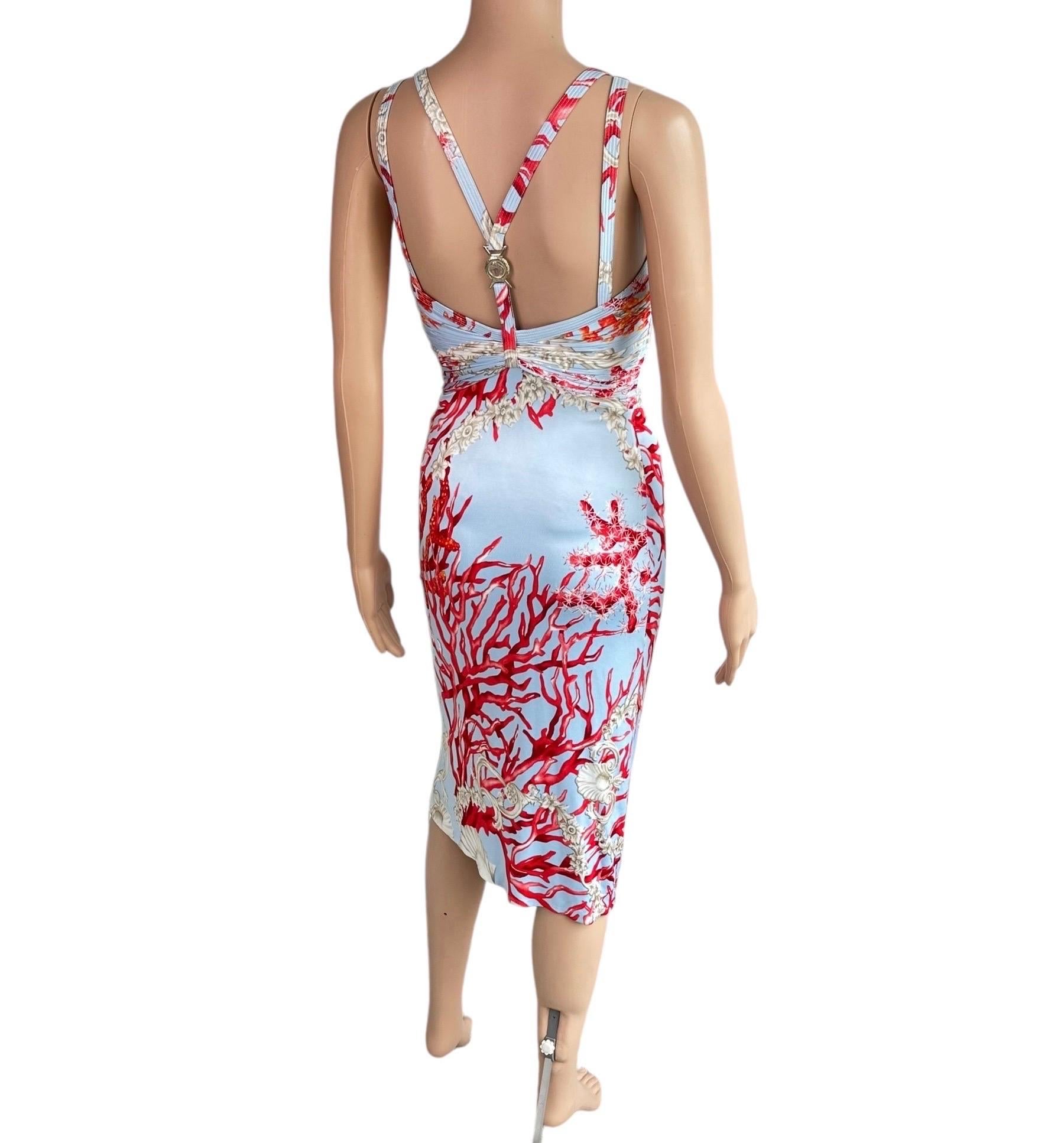 Versace S/S 2005 Runway - Robe midi à découpes avec logo embellie en vente 13