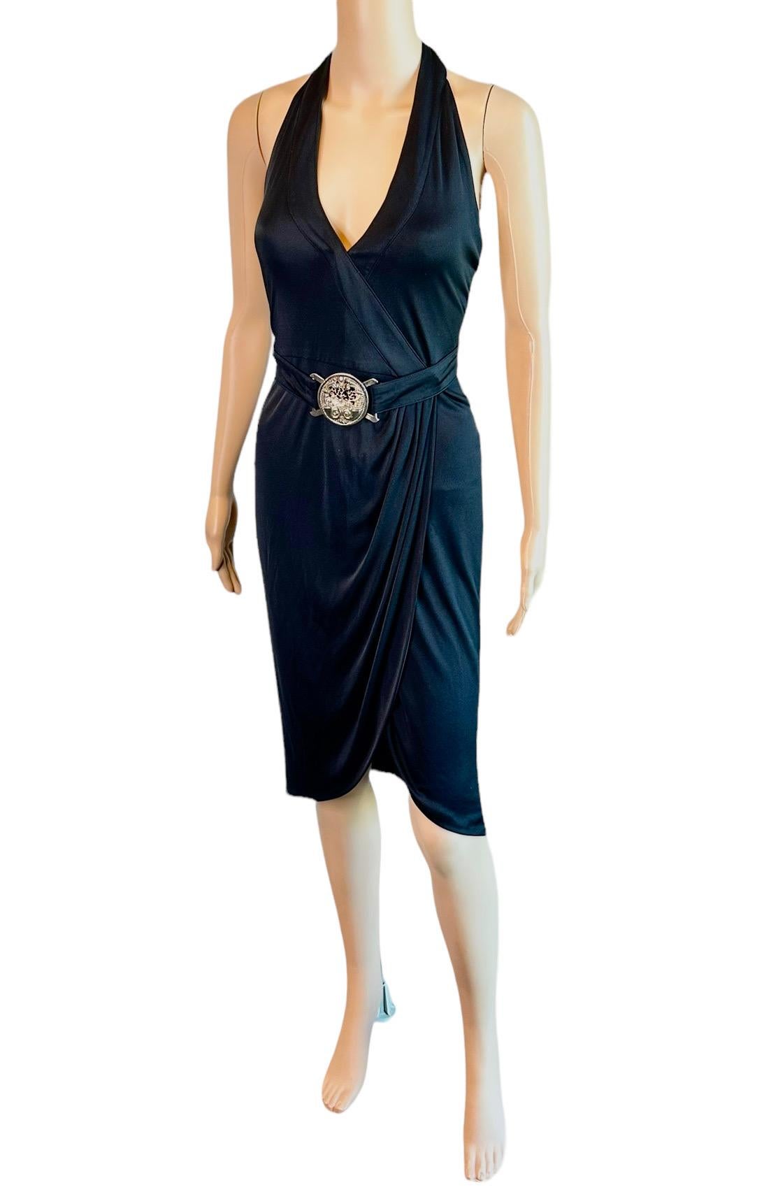 Versace S/S 2005 Runway Logo Belt Plunging Backless Wrap Black Dress For Sale 3