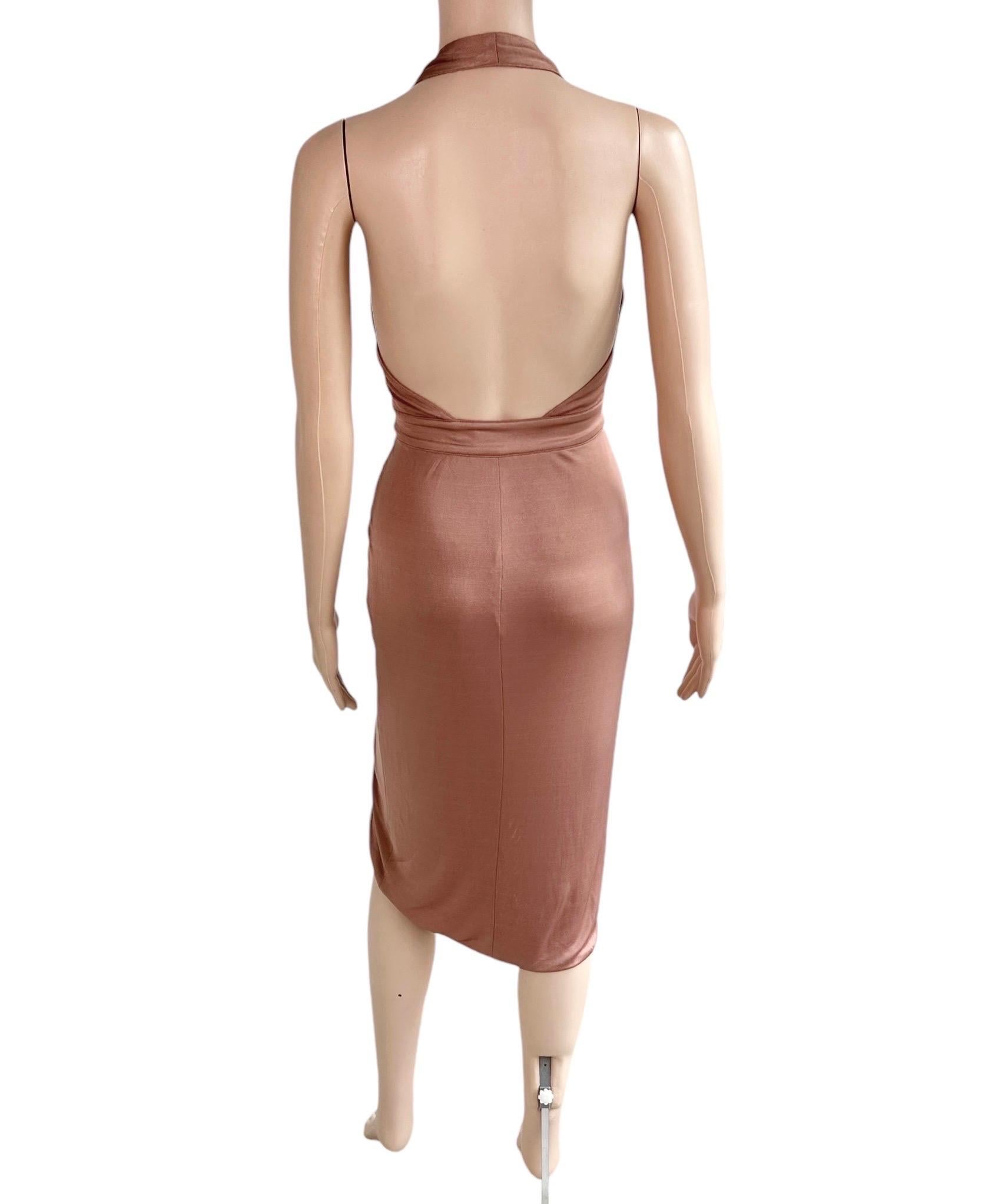 Versace S/S 2005 Runway Logo Belt Plunging Backless Wrap Dress en vente 6