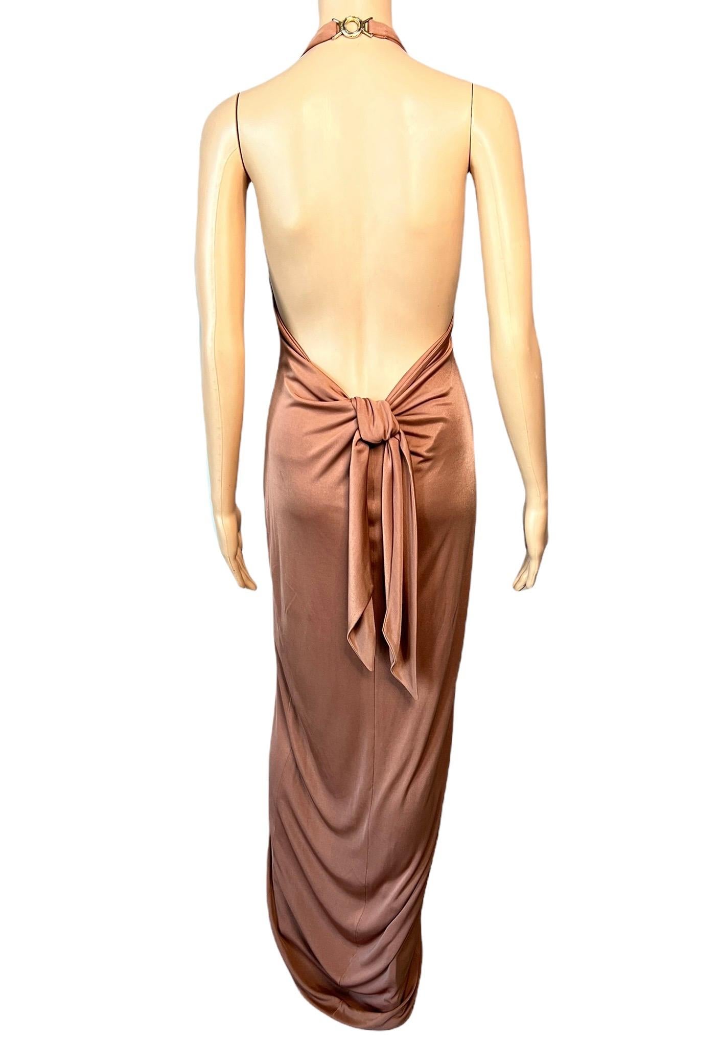 Versace S/S 2005 Laufsteg Tief ausgeschnittenes, hochgeschlossenes, gerafftes Abendkleid mit offenem Rücken (Braun)