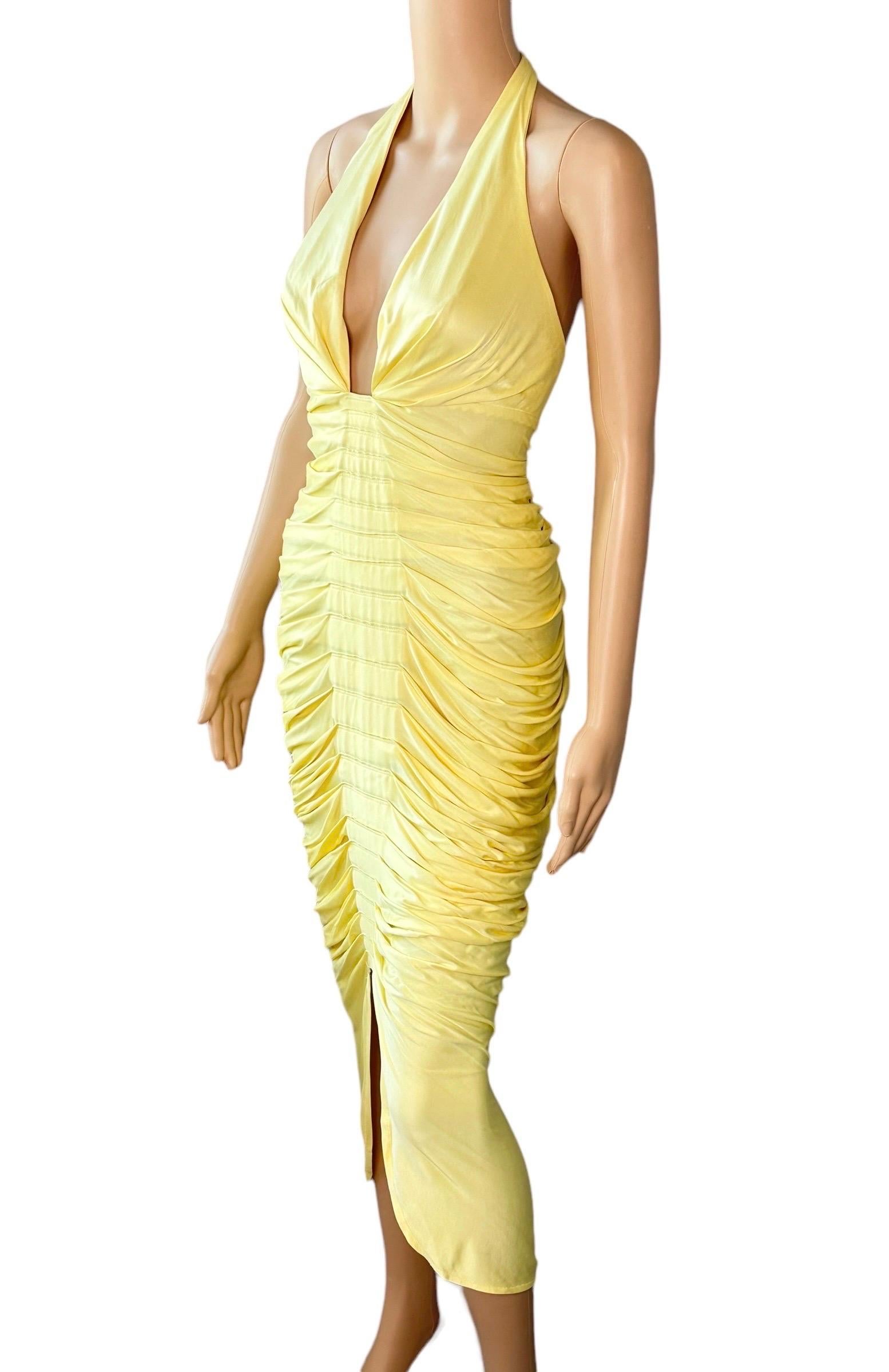 Women's Versace S/S 2005 Runway Plunging Hi-Low Ruched Open Back Evening Dress Gown For Sale