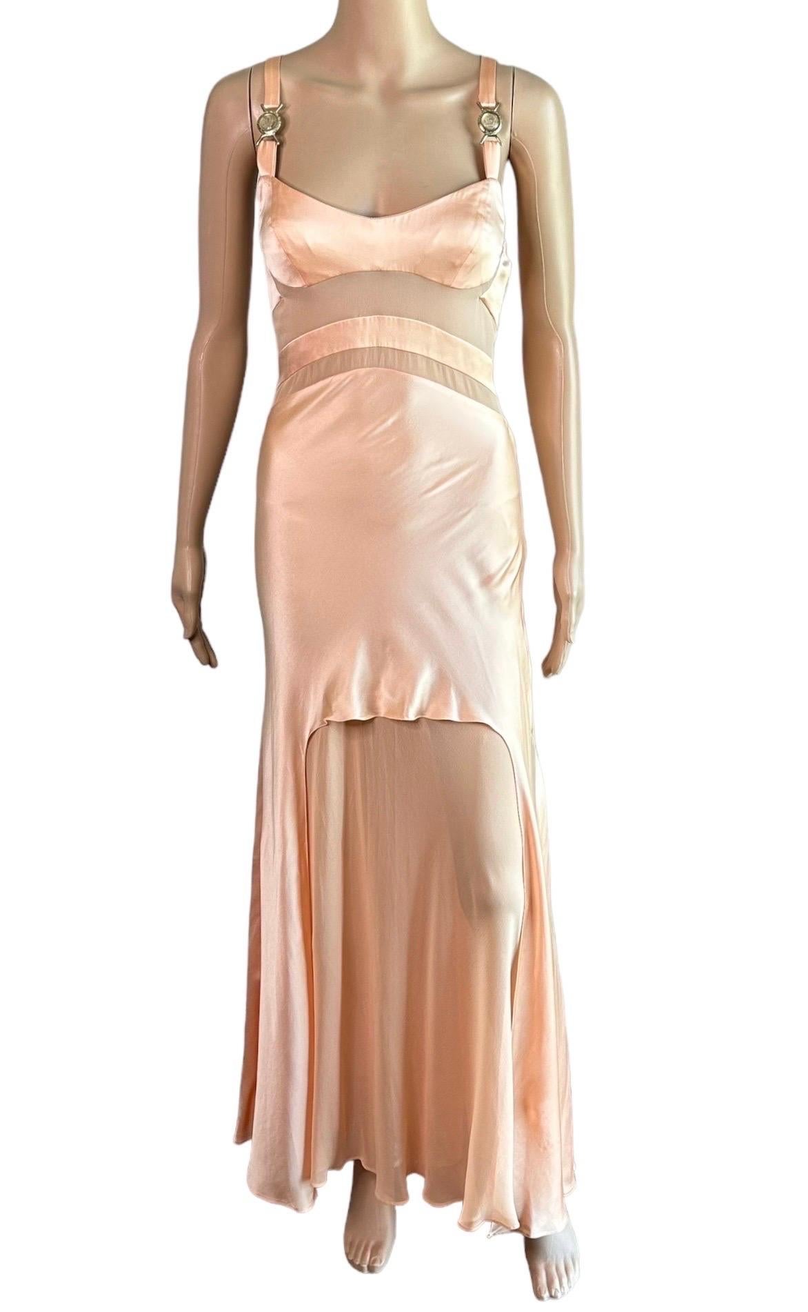 Versace S/S 2005 Laufsteg Durchsichtige Paneele Medusa Logo Seide Slip Abendkleid Kleid  7