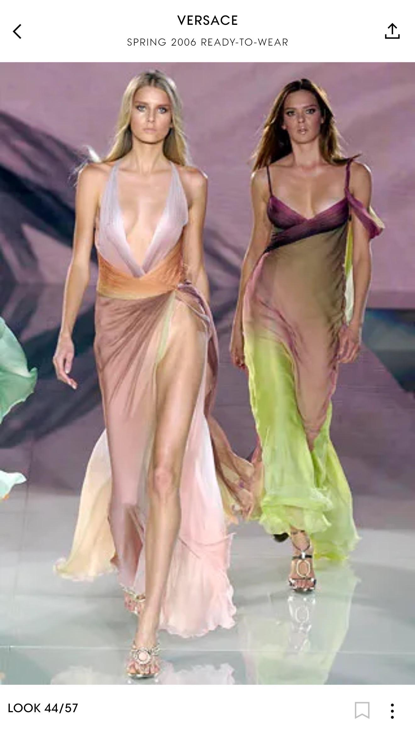 Versace S/S 2006 Runway Plunging Backless High Slit Ombre Evening Dress Gown 13