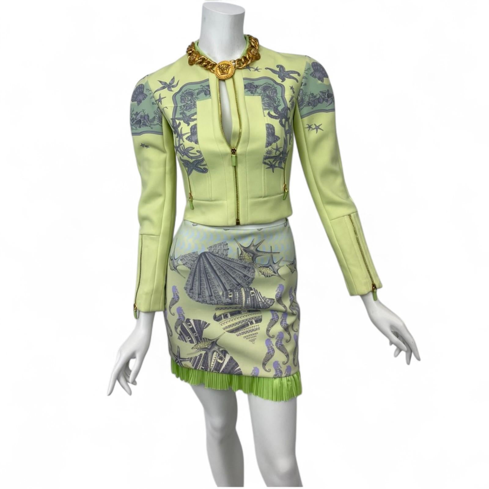 Versace S/S 2012 Conjunto de chaqueta y falda con estampado de caracolas Sz: 38 NWT en venta 2