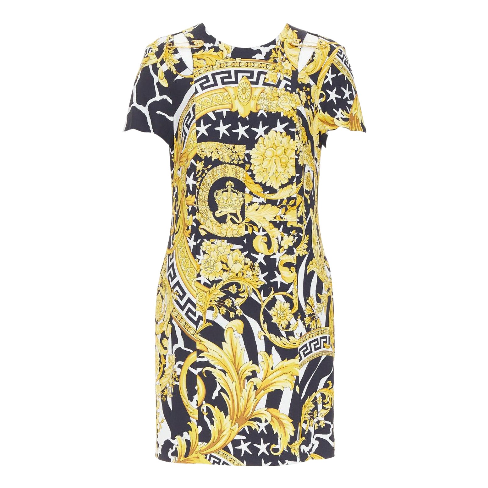 VERSACE Savage Barocco, abito con spilla da balia Medusa stampato in oro, IT42 M. in vendita