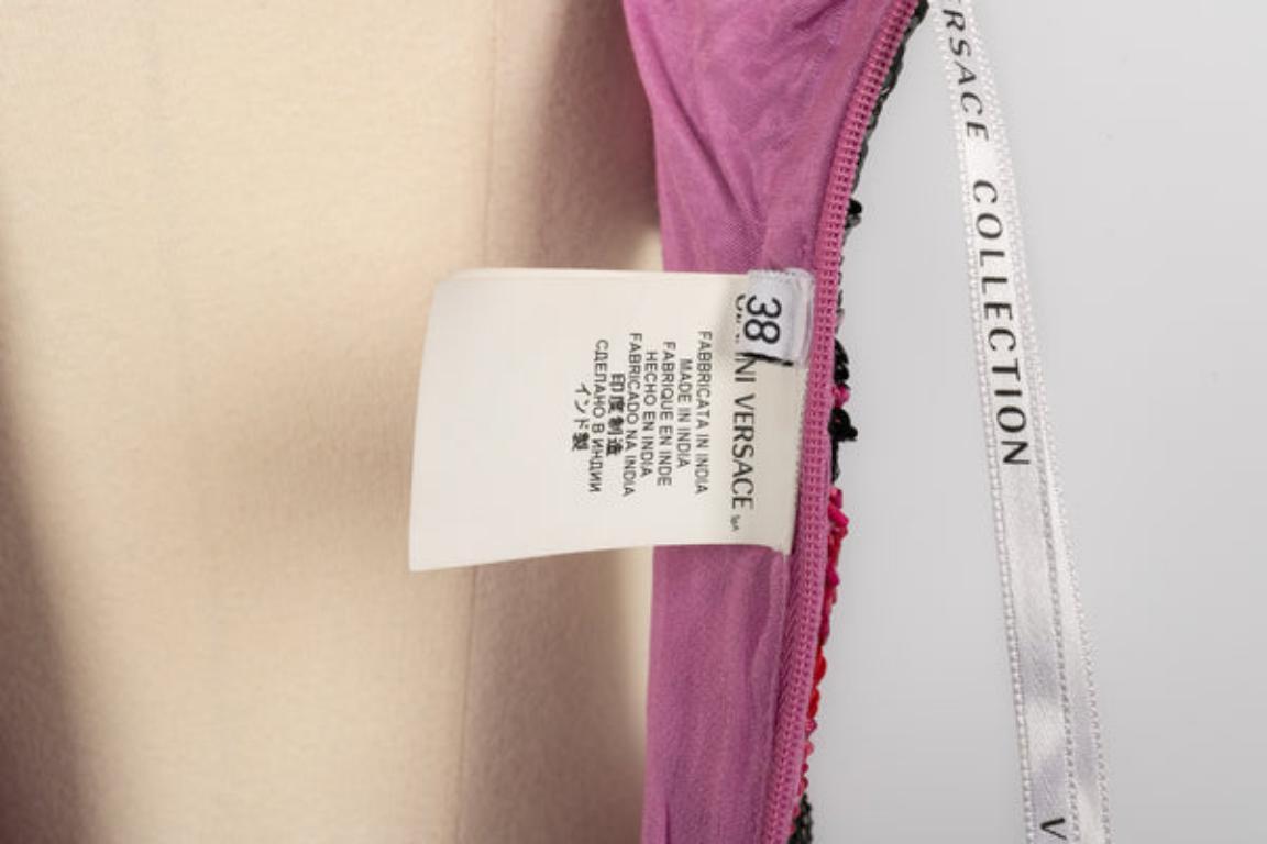 Versace Langes Kleid mit Pailletten im Angebot 3