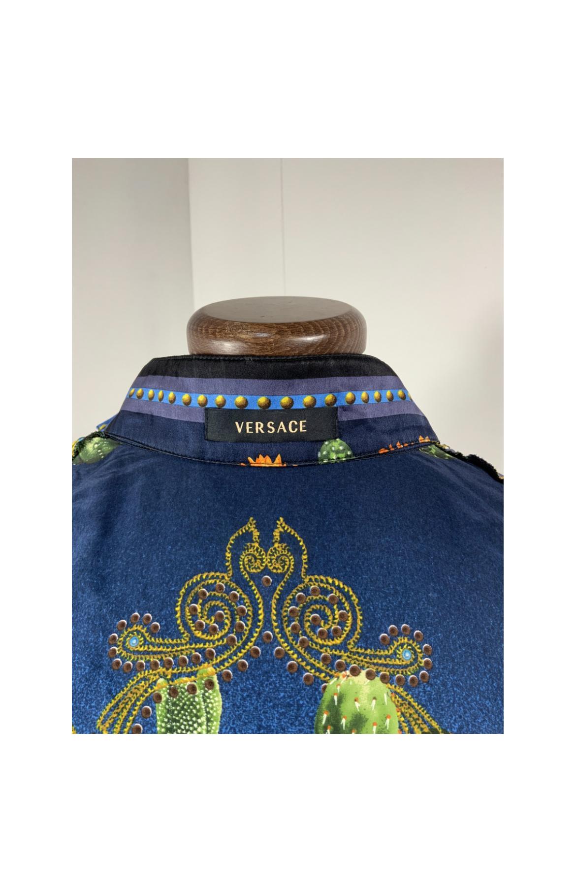 Versace shirt with cactus print. For Sale 1