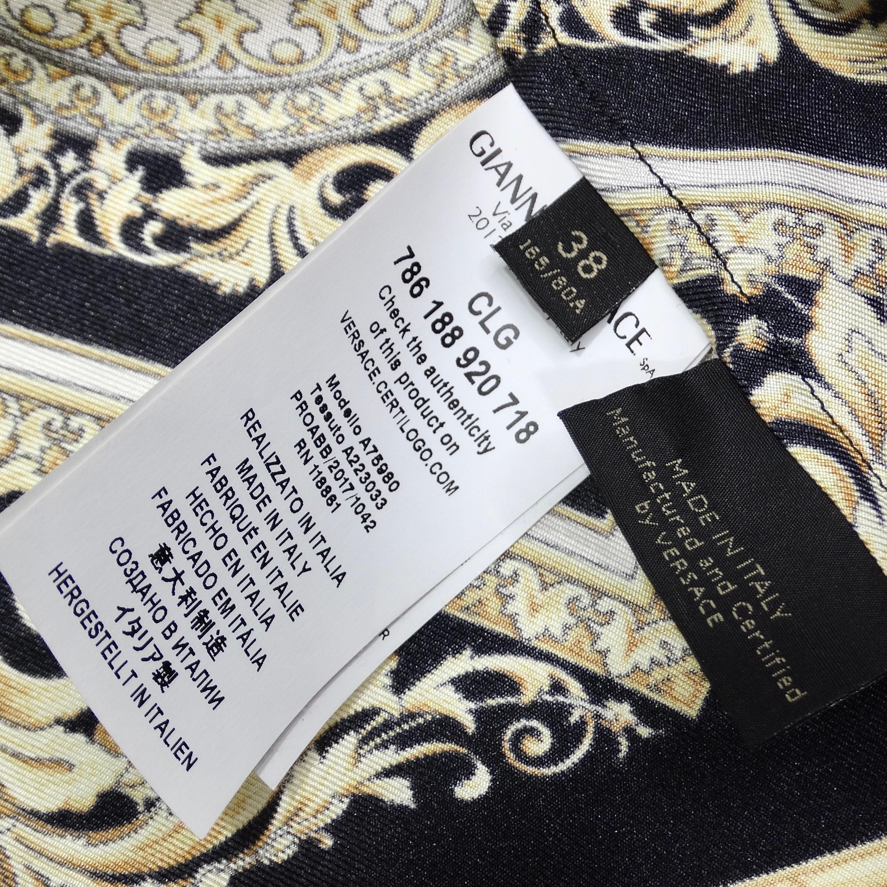 Versace - Chemise boutonnée en soie baroque  en vente 8