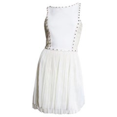 Vestido de seda Versace con tirantes de piel con tachuelas